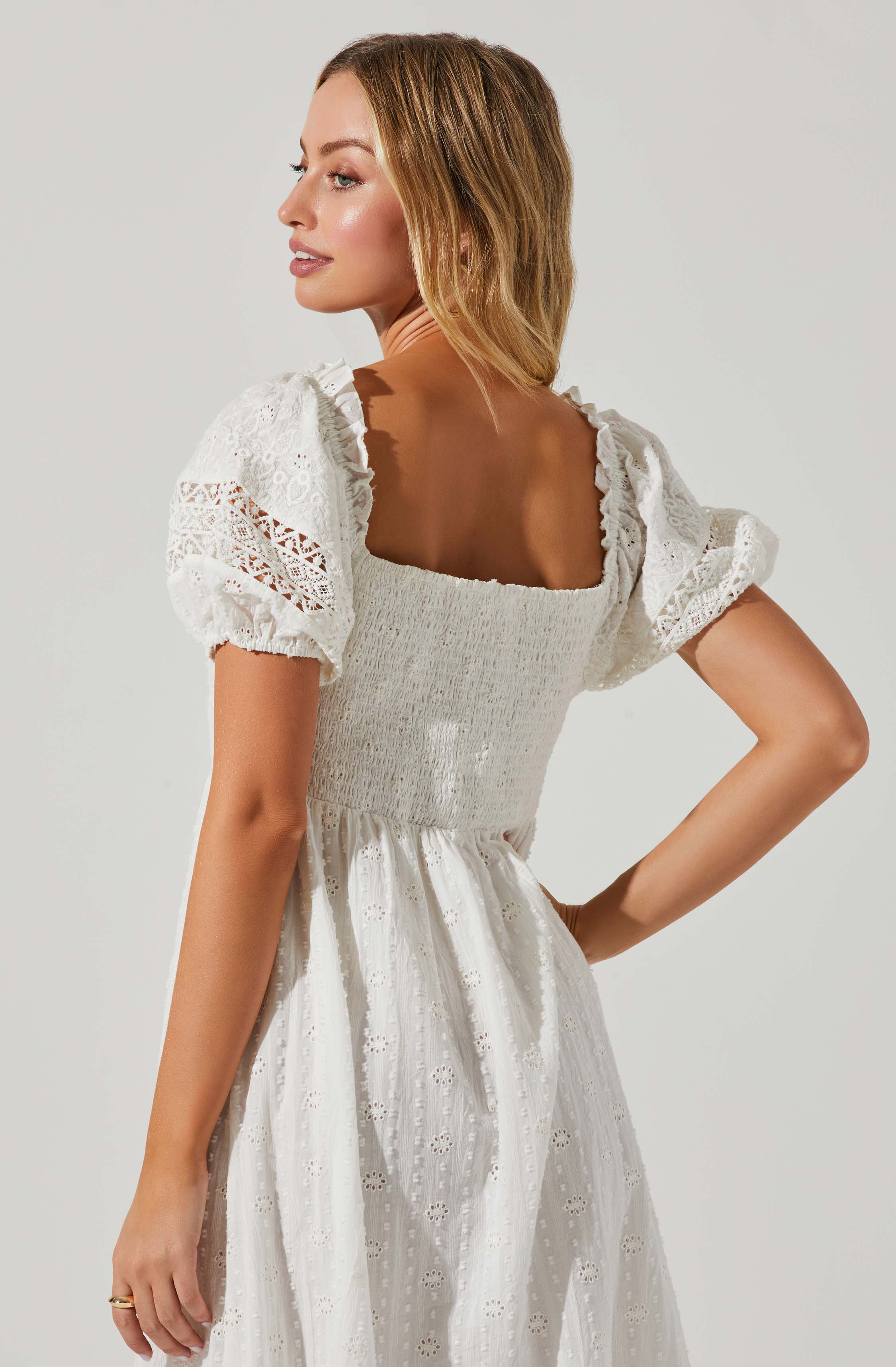 Itzel Eyelet Puff Sleeve Midi Dress-Aljck