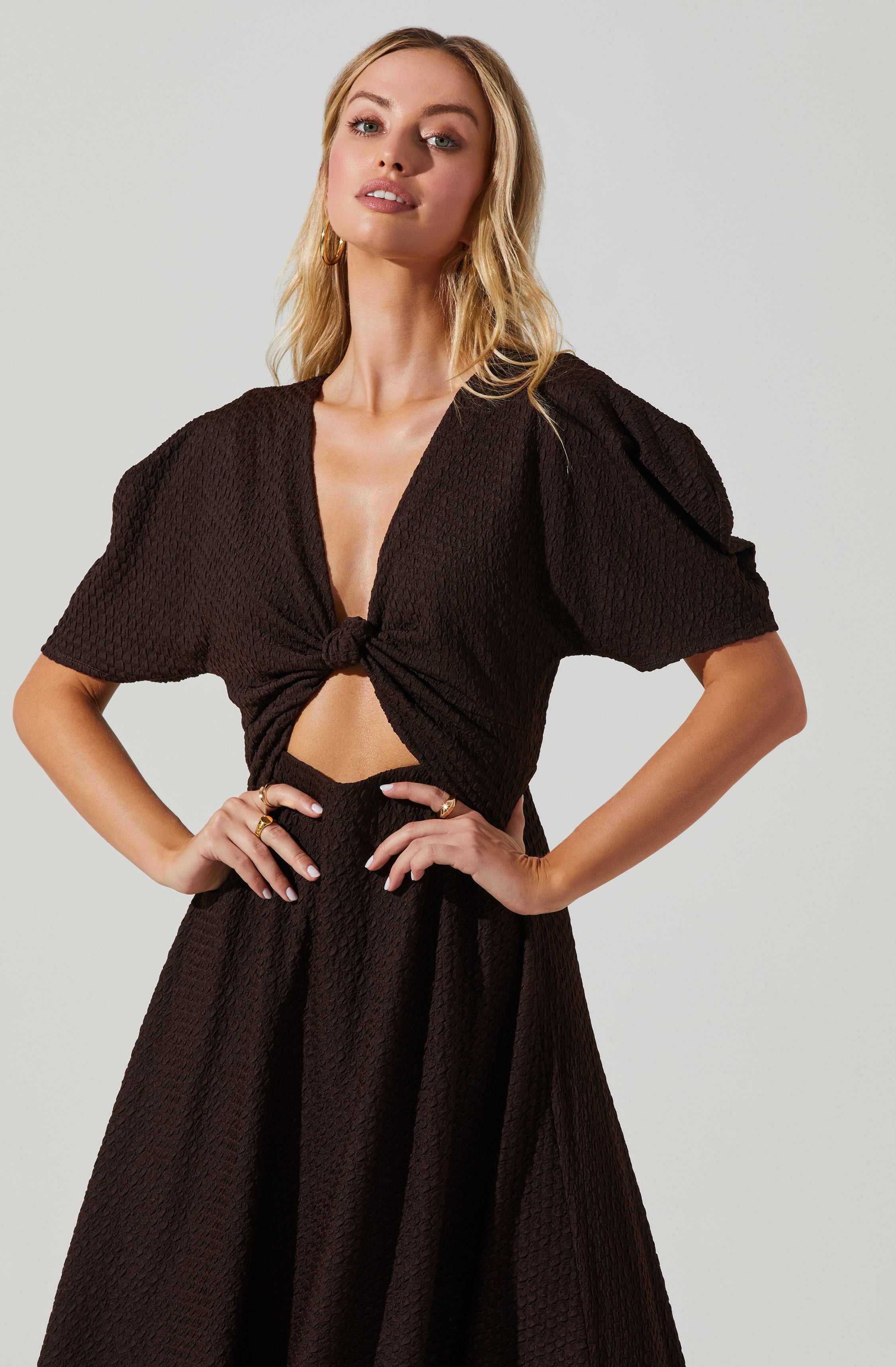 Manola Cutout Puff Sleeve Midi Dress-Aljck