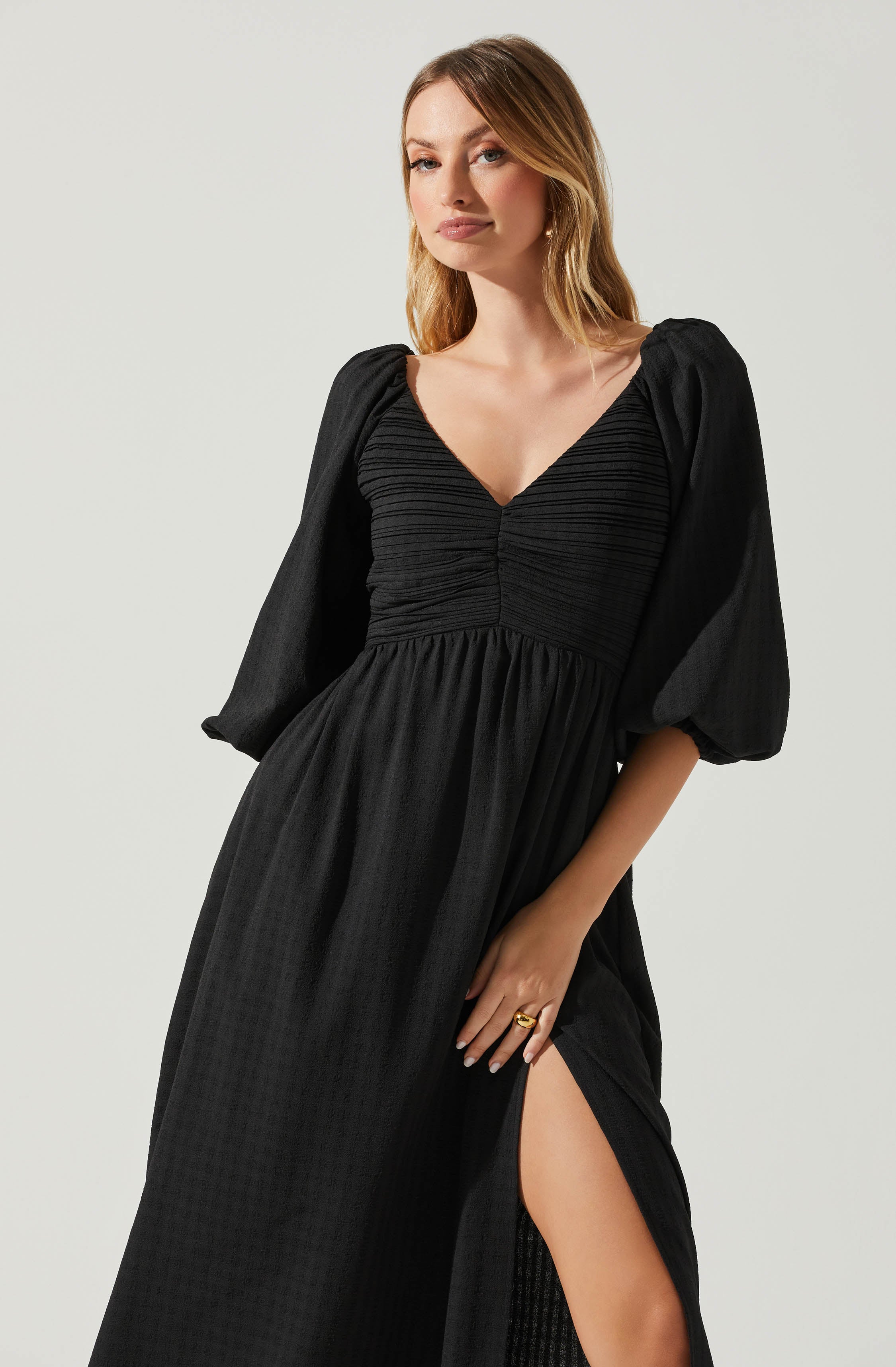 Juniper Half Sleeve Textured Midi Dress-Aljck