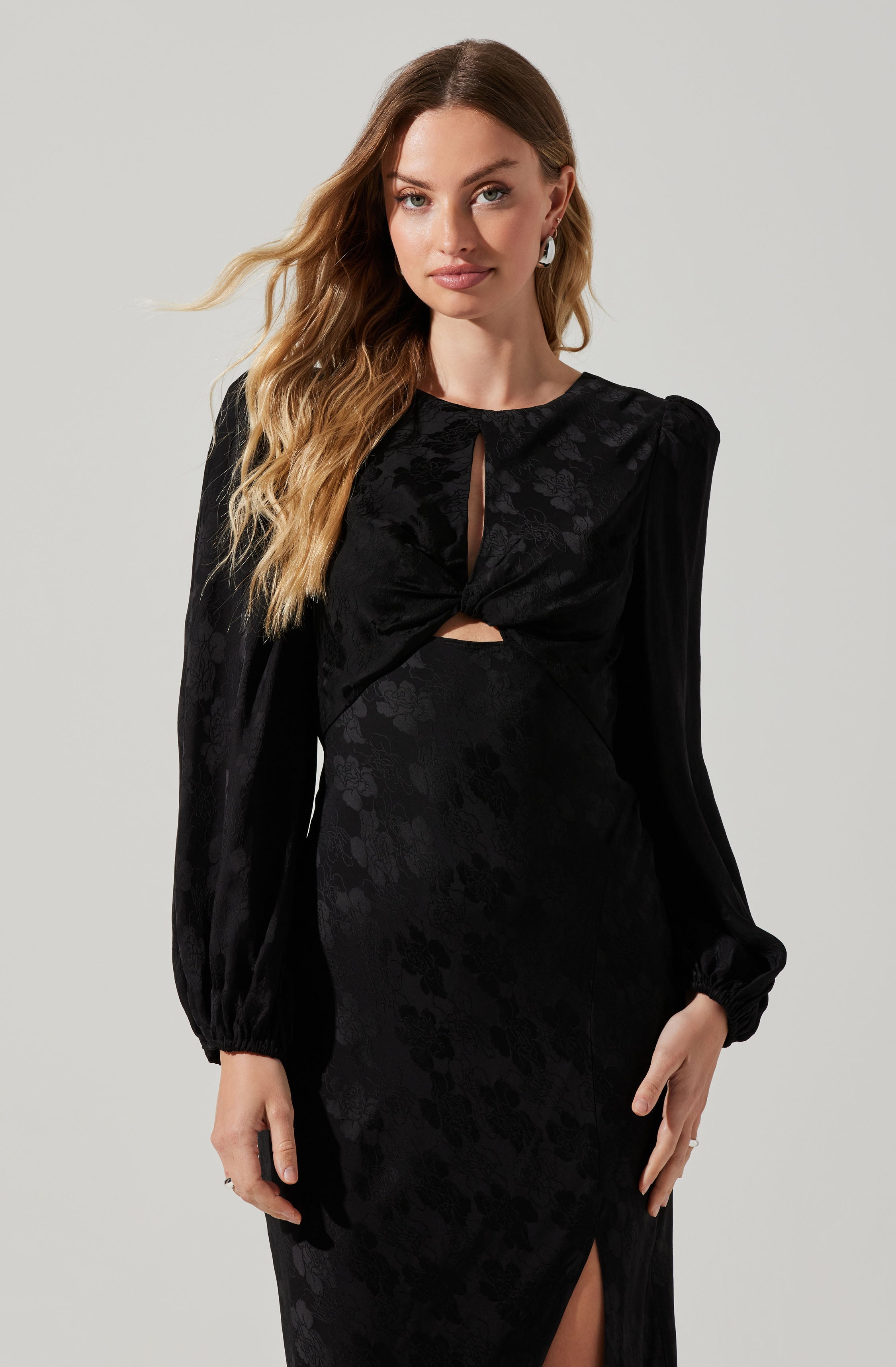 Suzy Floral Cutout Long Sleeve Midi Dress-Aljck