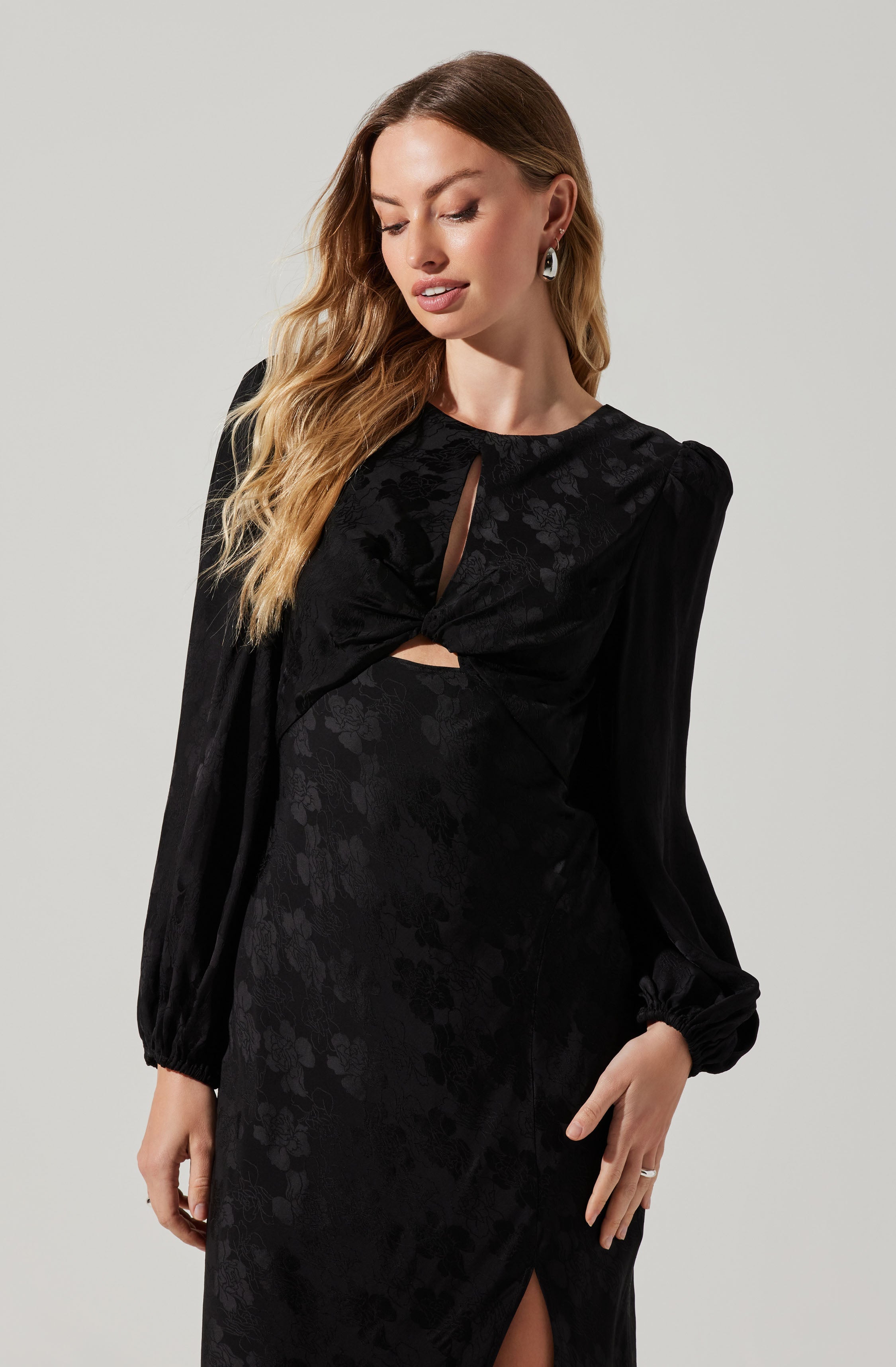 Suzy Floral Cutout Long Sleeve Midi Dress-Aljck