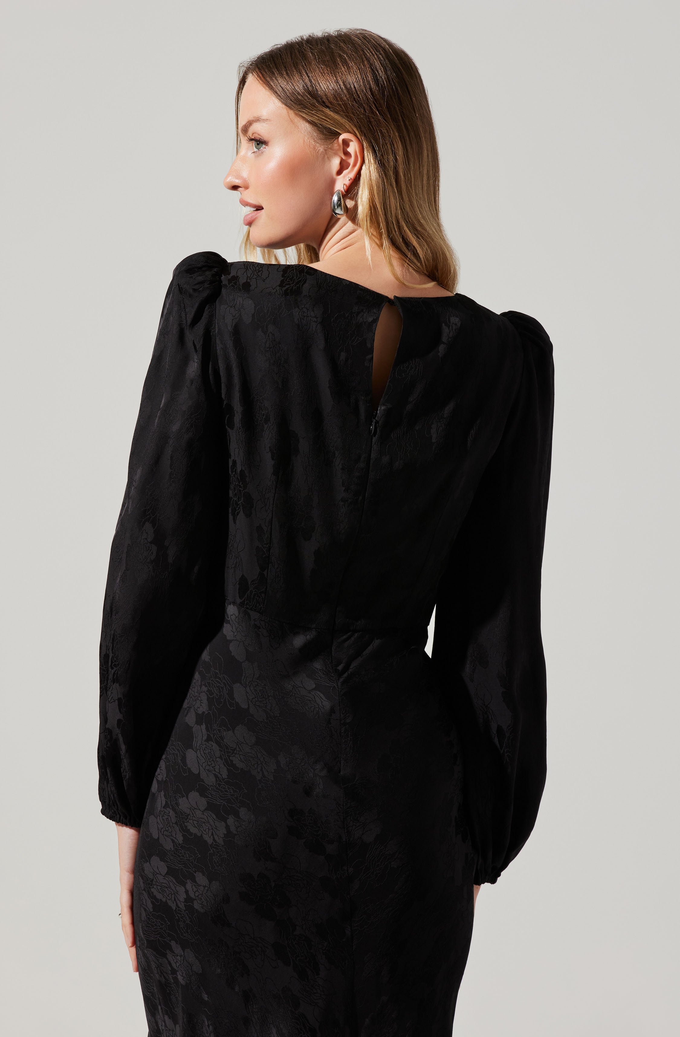 Suzy Floral Cutout Long Sleeve Midi Dress-Aljck