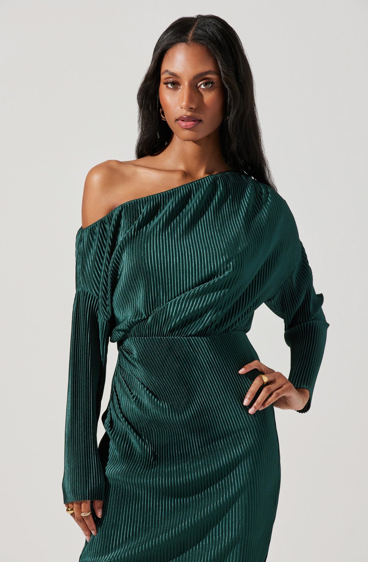 Azenia Plisse Off Shoulder Long Sleeve Midi Dress-Aljck