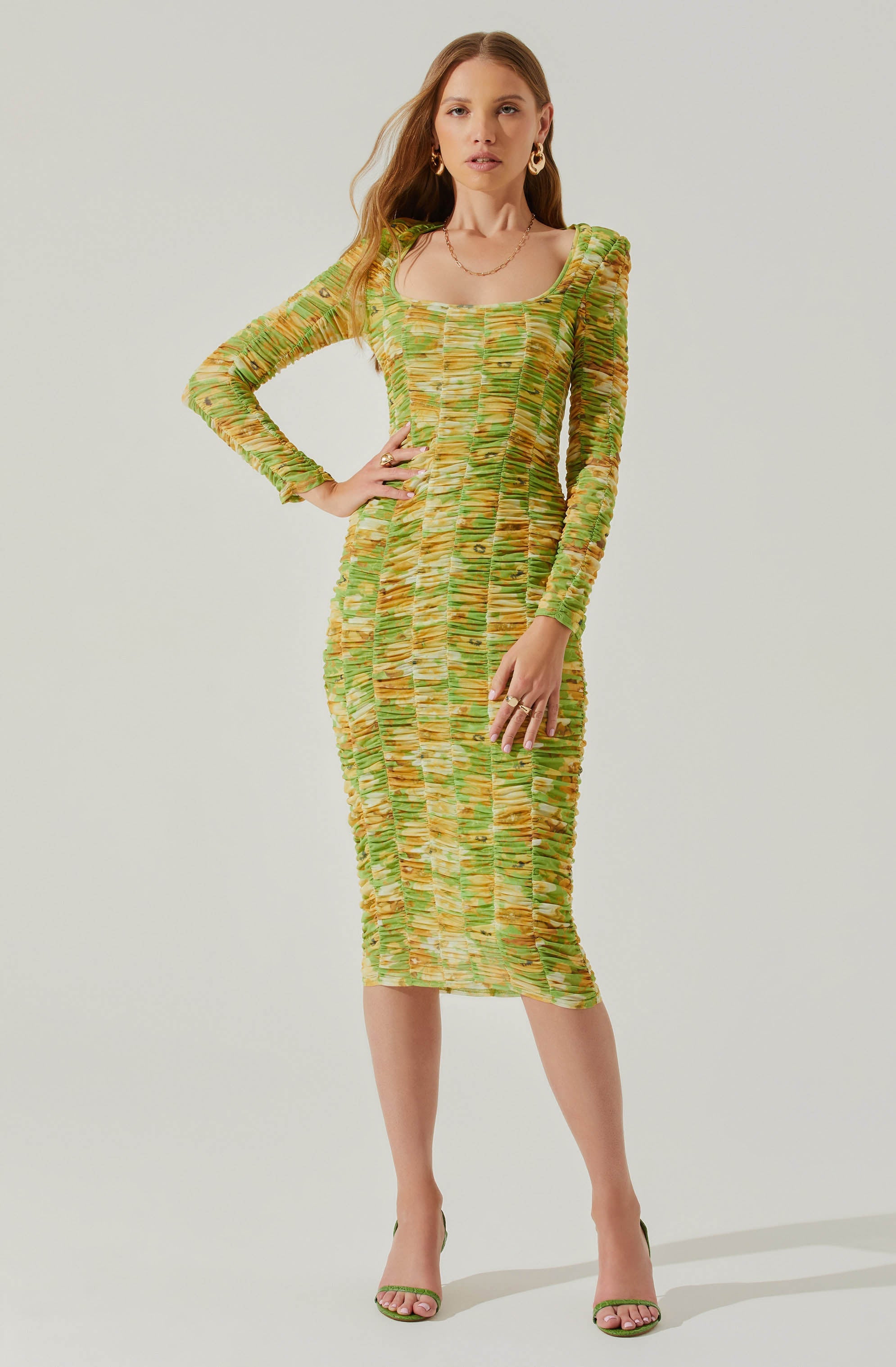 Yelina Ruched Long Sleeve Midi Dress-Aljck