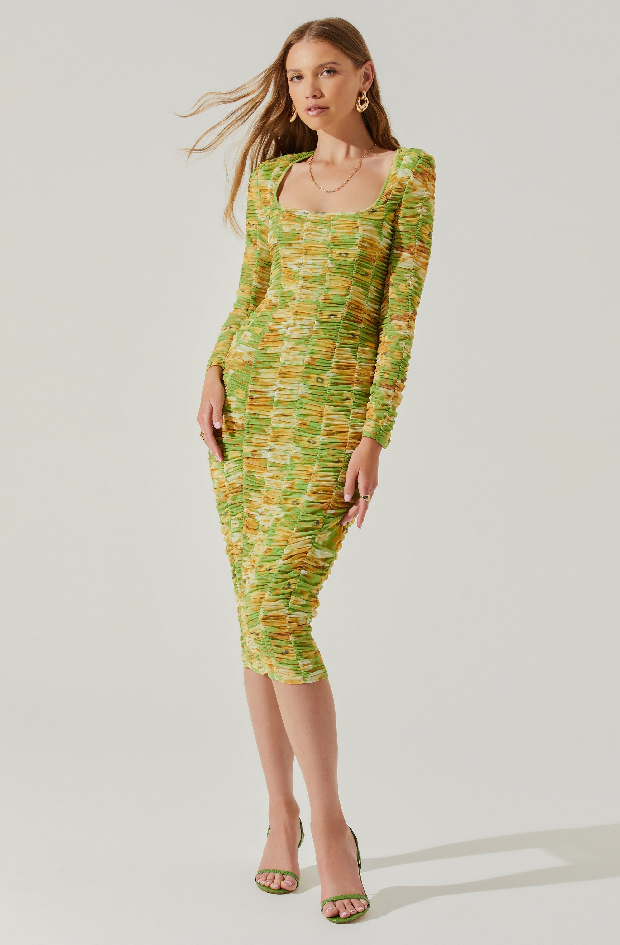 Yelina Ruched Long Sleeve Midi Dress-Aljck