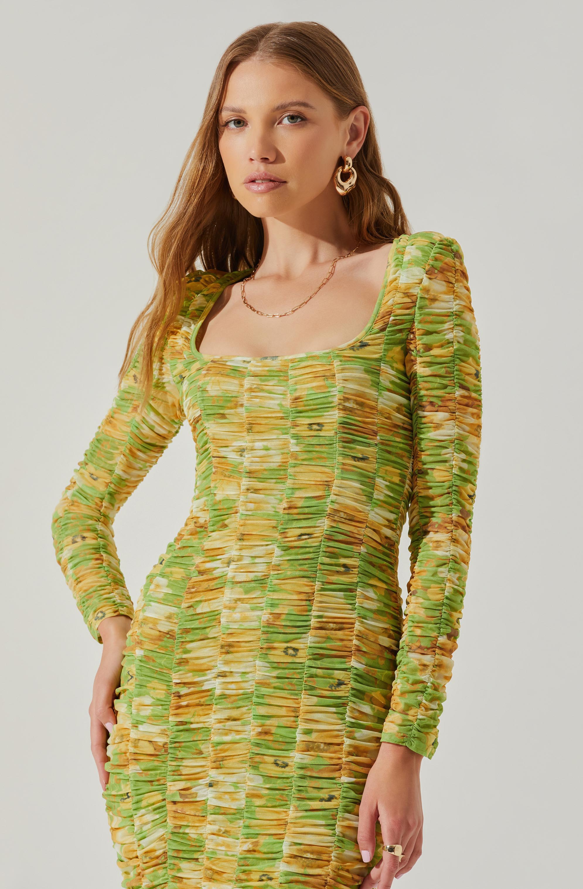 Yelina Ruched Long Sleeve Midi Dress-Aljck