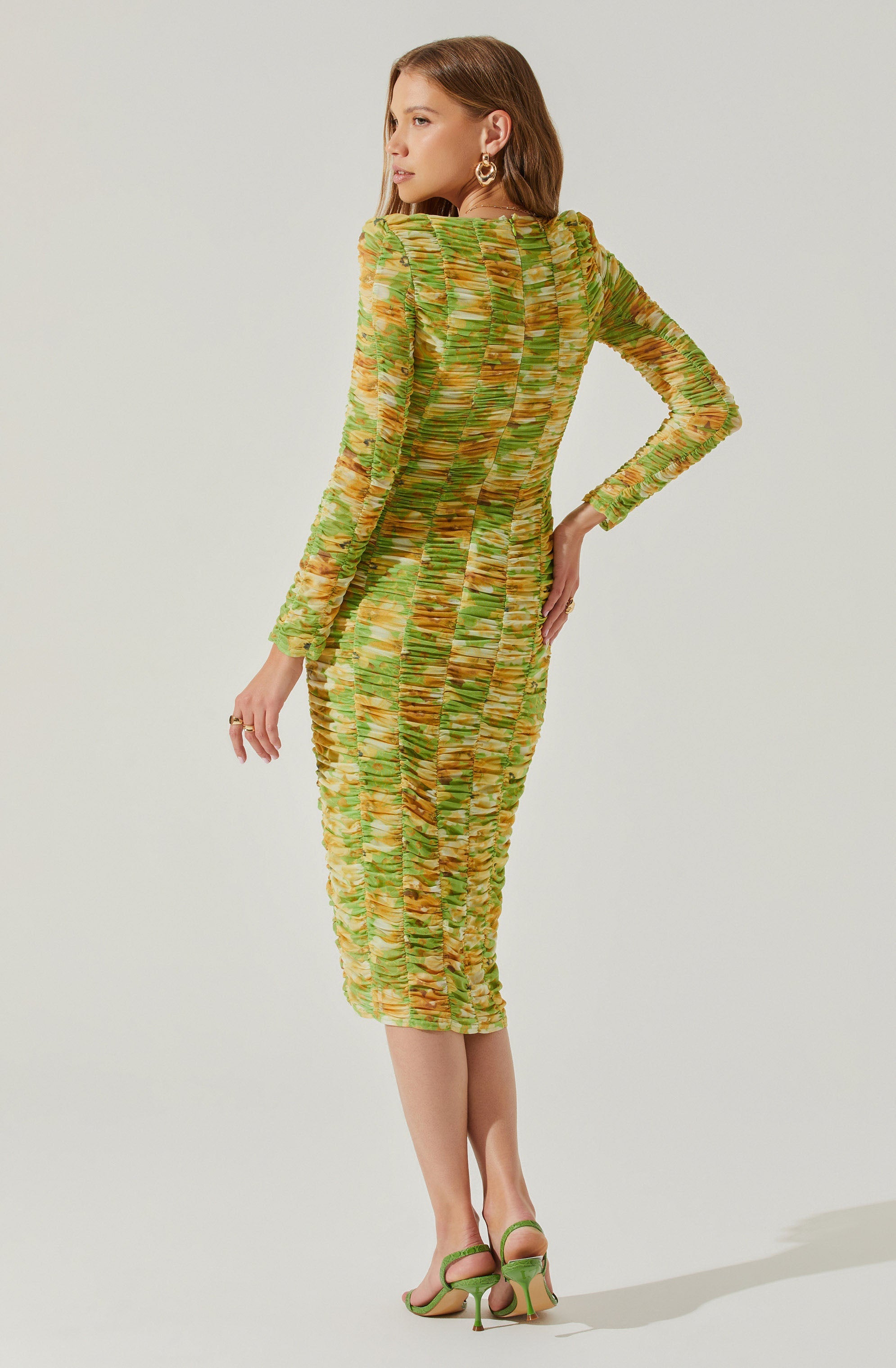 Yelina Ruched Long Sleeve Midi Dress-Aljck