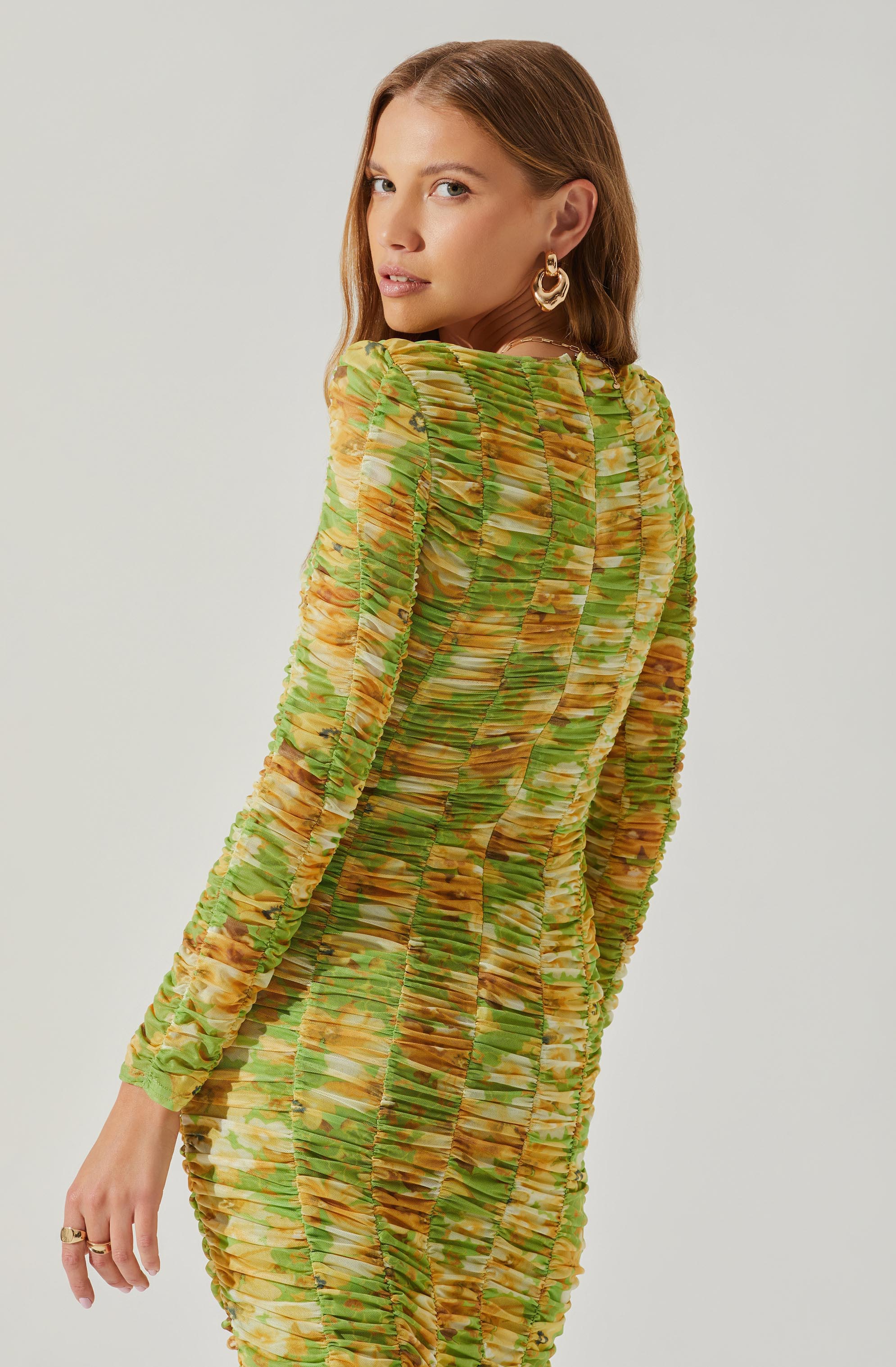 Yelina Ruched Long Sleeve Midi Dress-Aljck