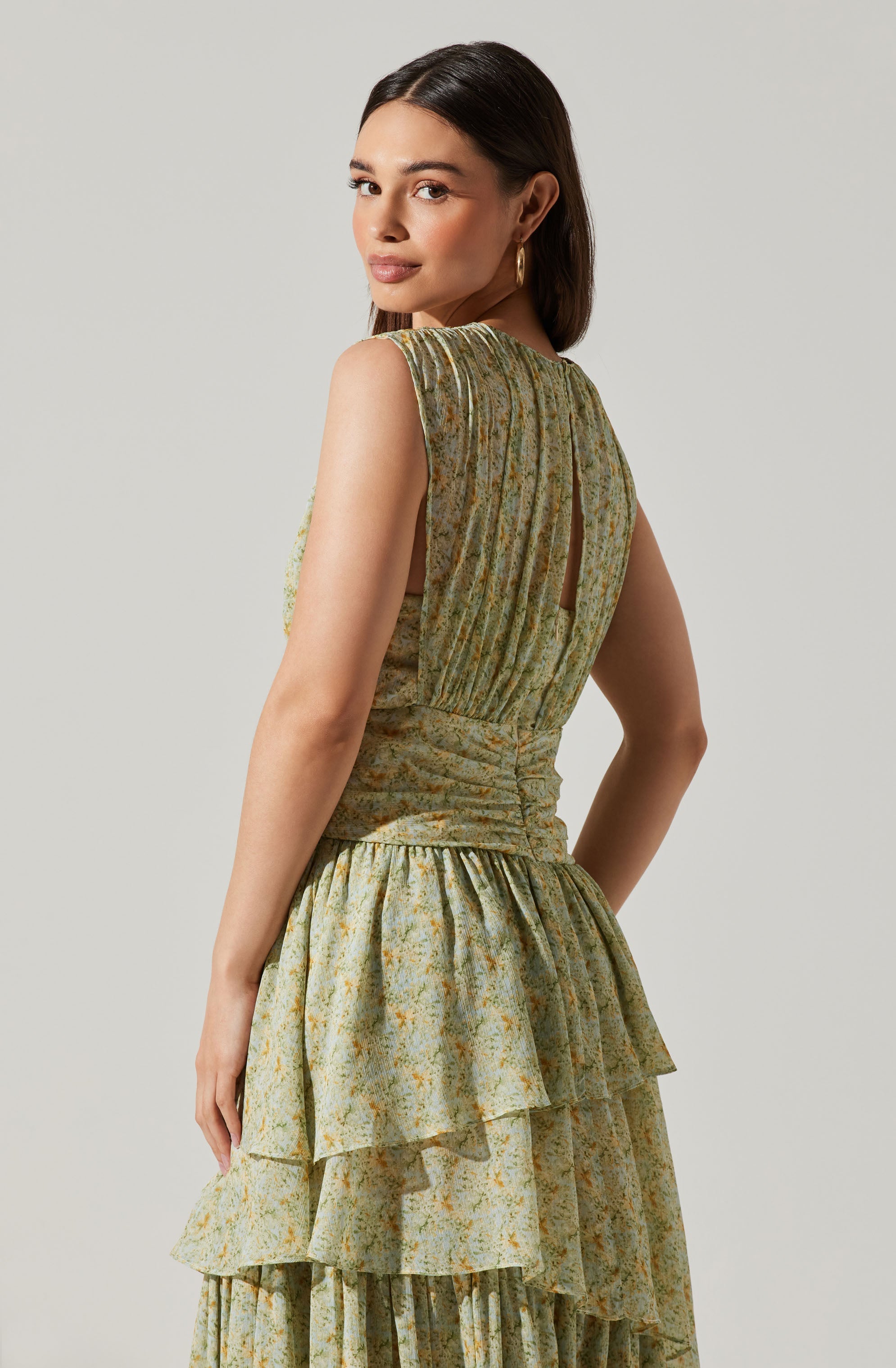 Clio Floral Tiered Ruffled Midi Dress-Aljck