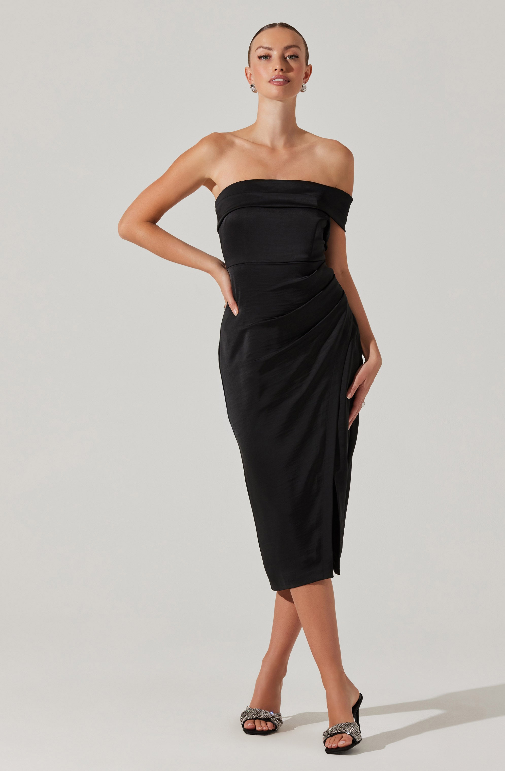 Gwyneria Off Shoulder Midi Dress-Aljck