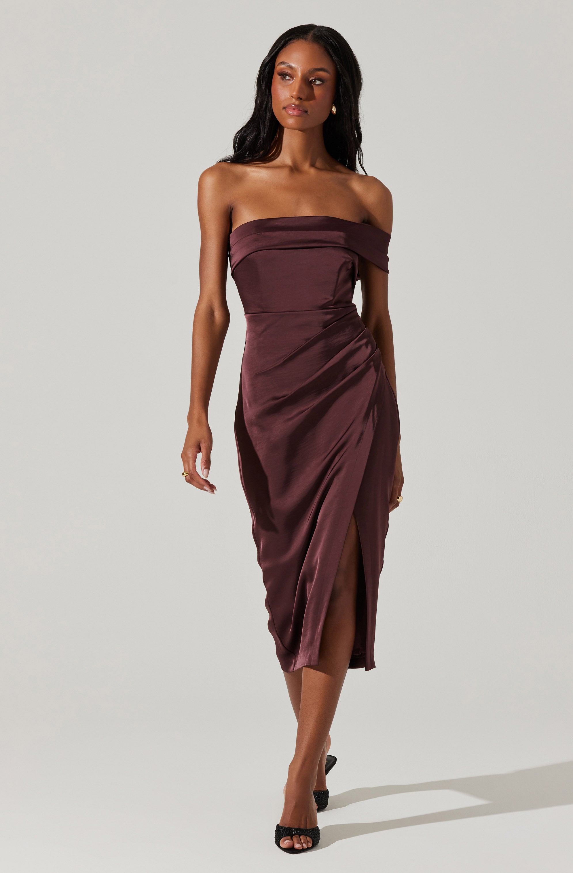 Gwyneria Off Shoulder Midi Dress-Aljck