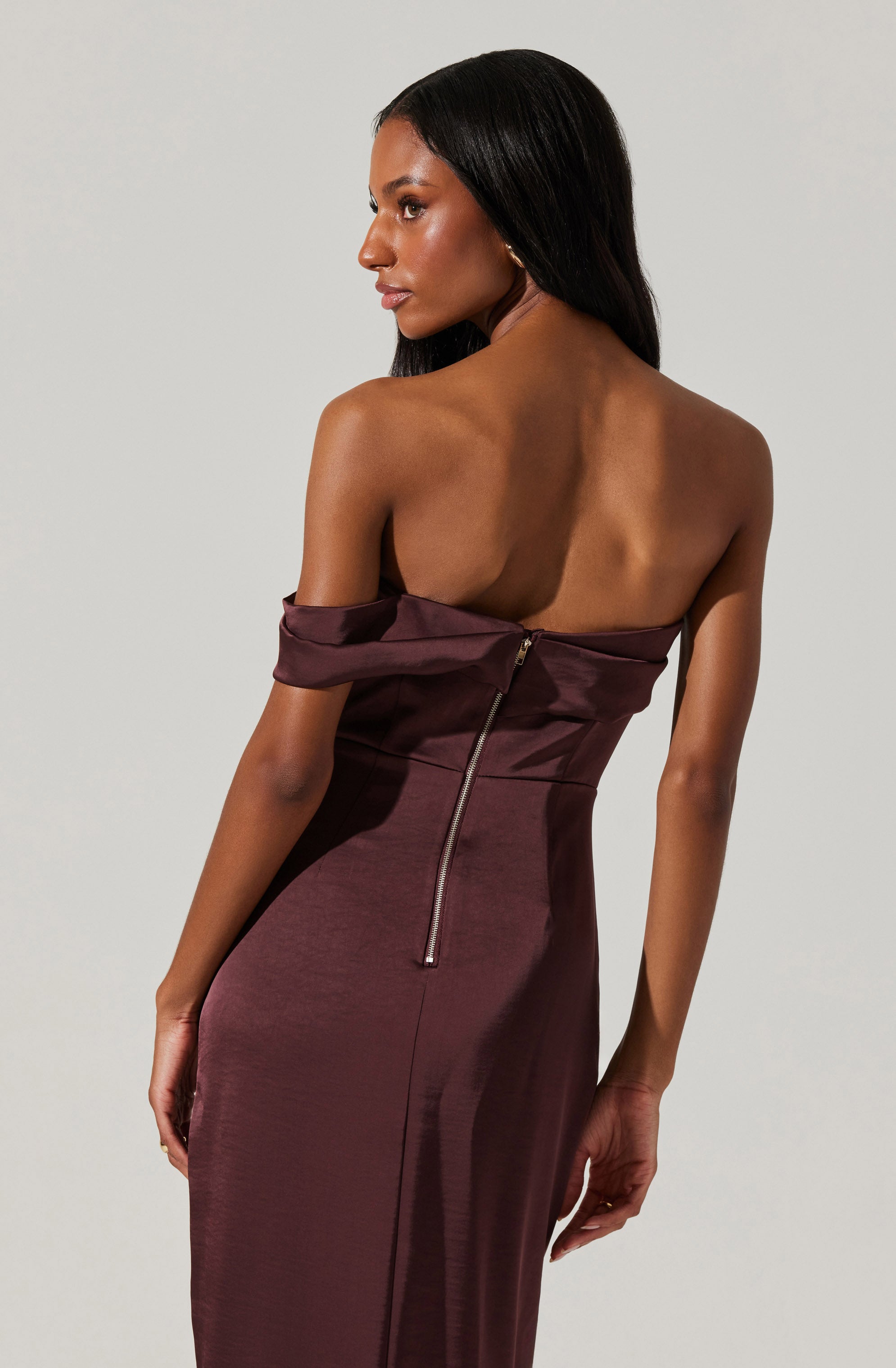 Gwyneria Off Shoulder Midi Dress-Aljck