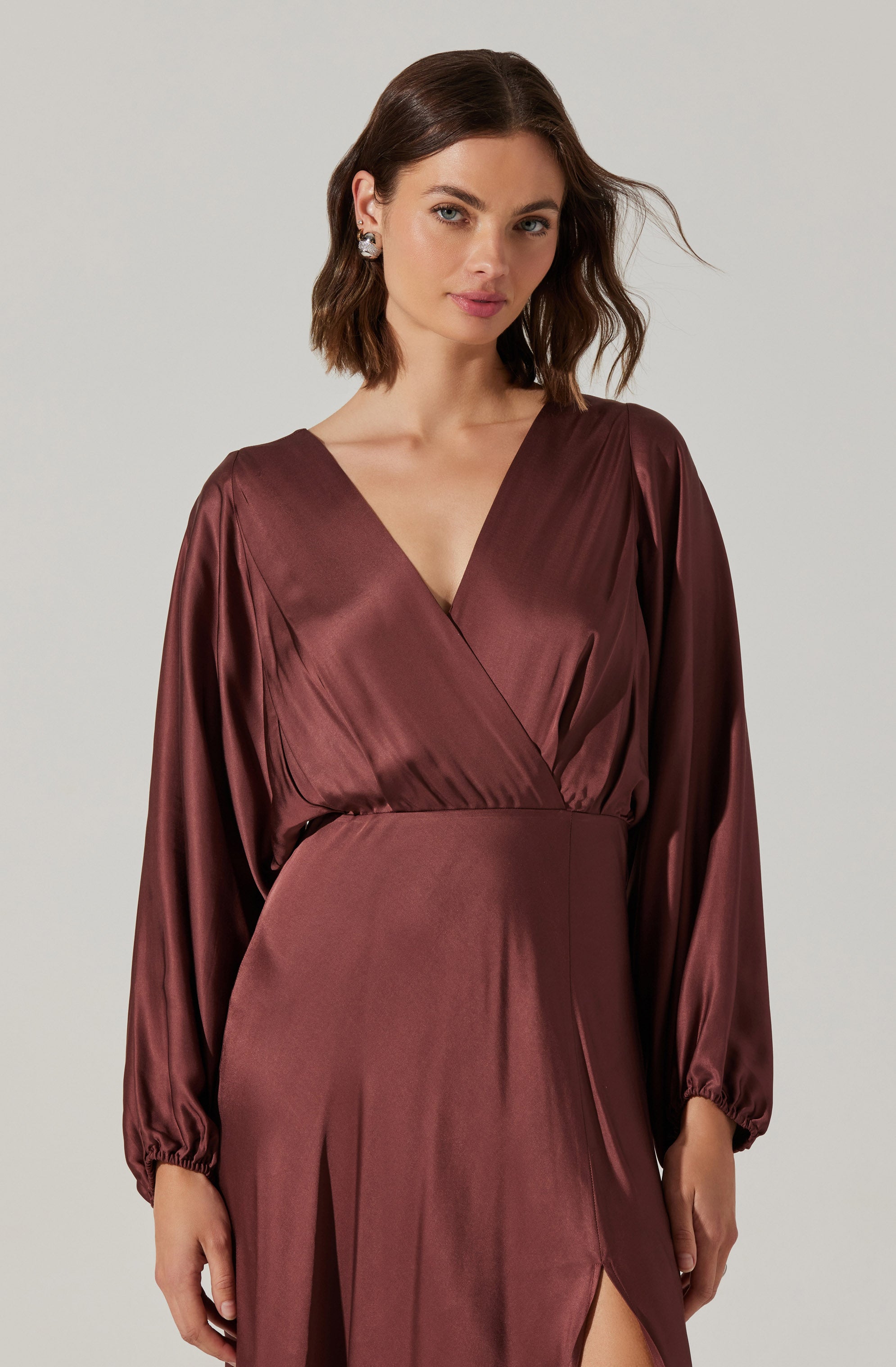 Kimiko V-Neck Midi Dress-Aljck