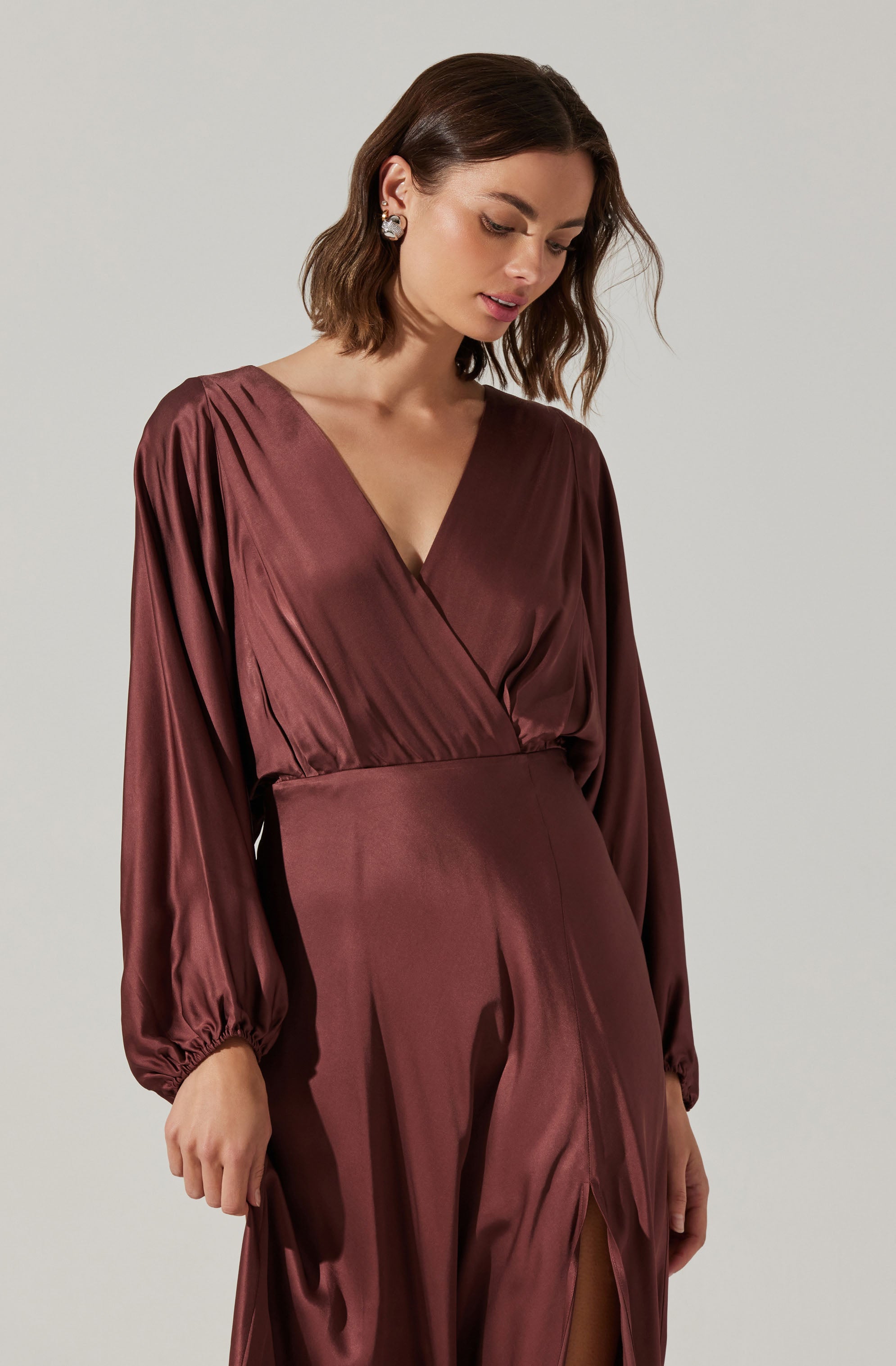 Kimiko V-Neck Midi Dress-Aljck