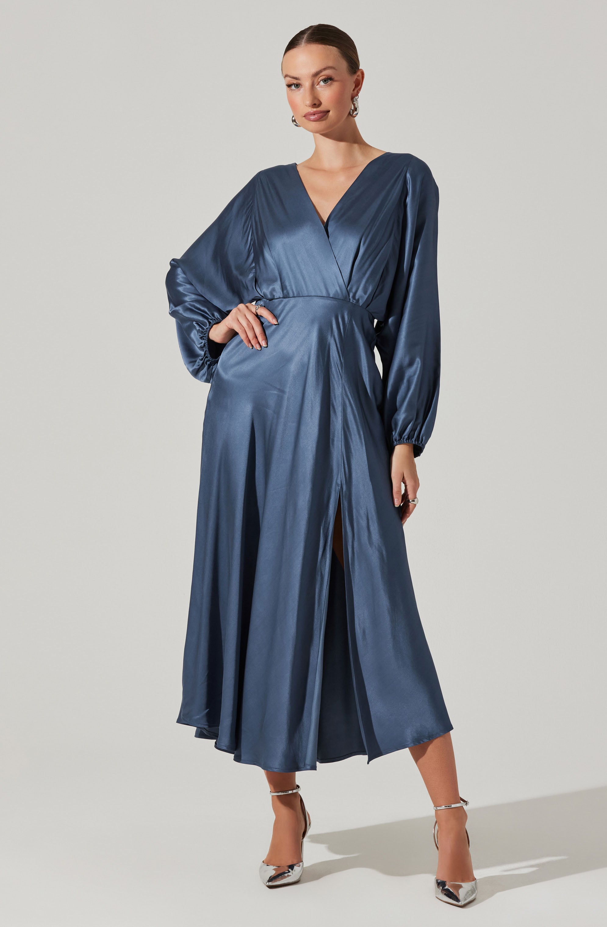 Kimiko V-Neck Midi Dress-Aljck