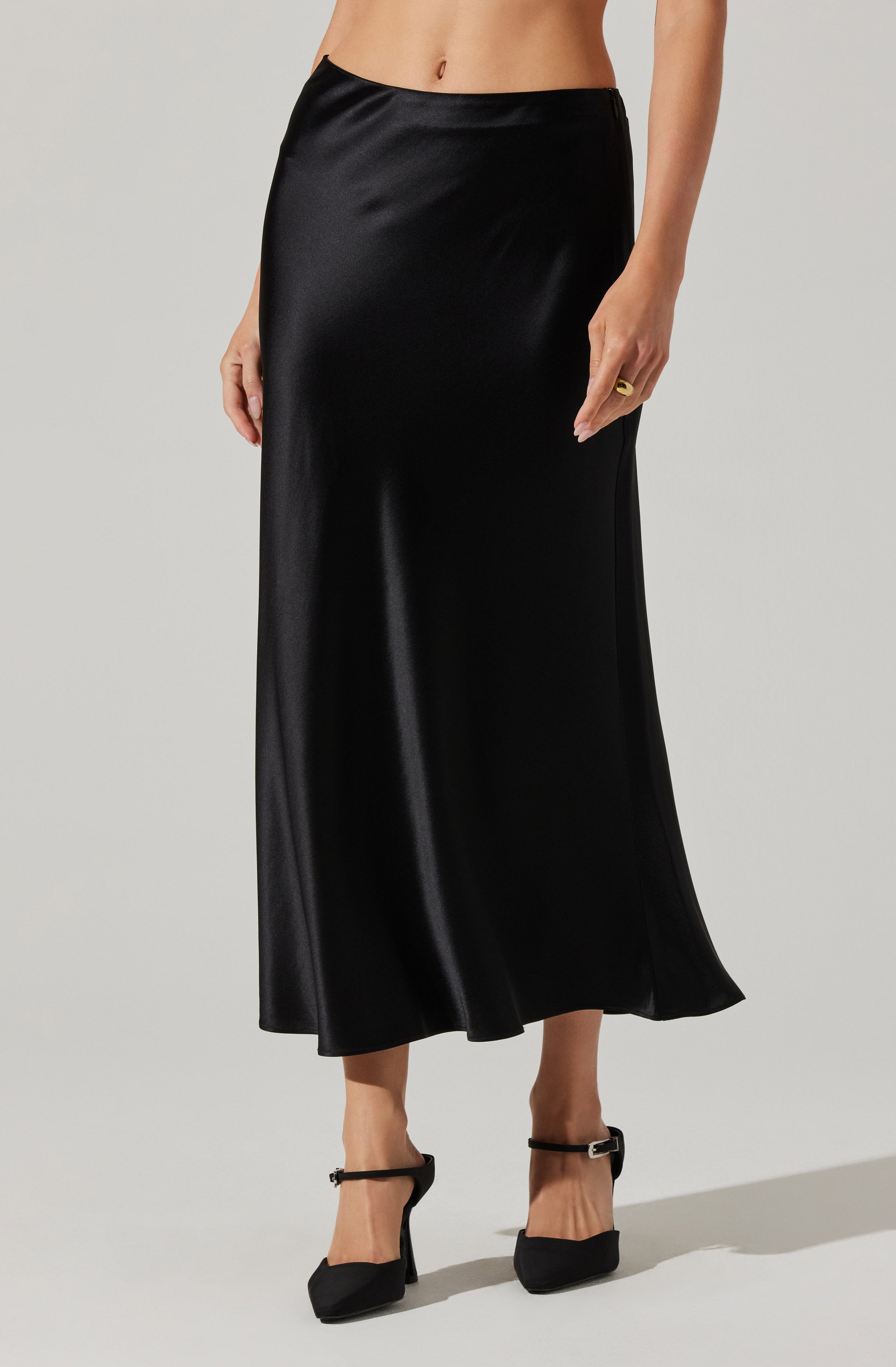 Windey Satin Maxi Skirt-Aljck