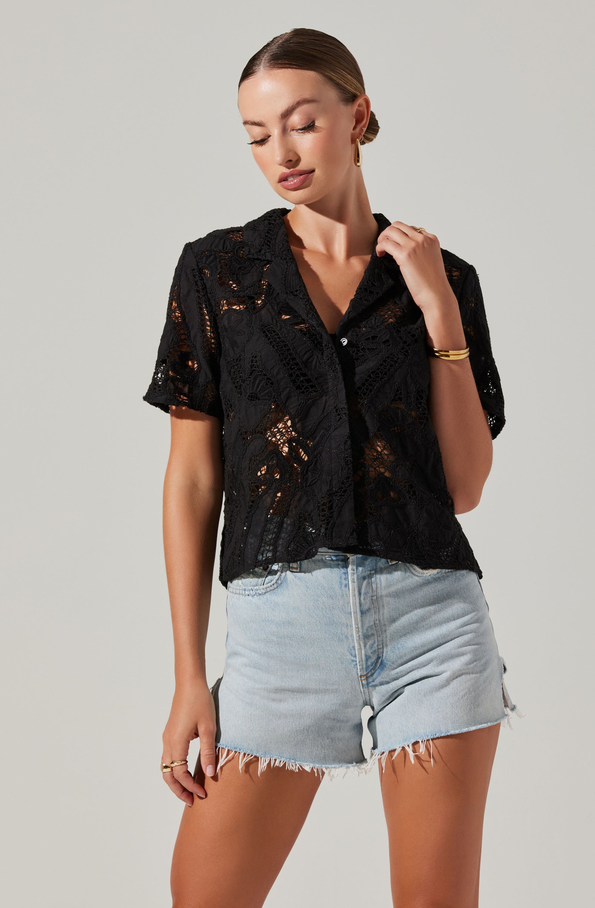 Tourist Lace Short Sleeve Top-Aljck