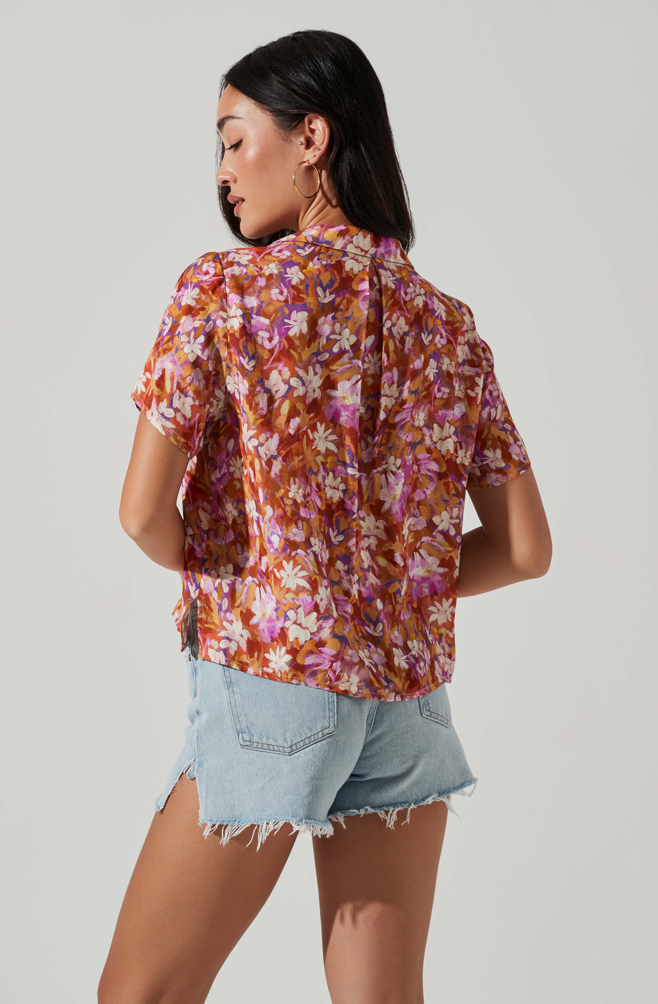 Tourist Floral Print Button Down Top-Aljck