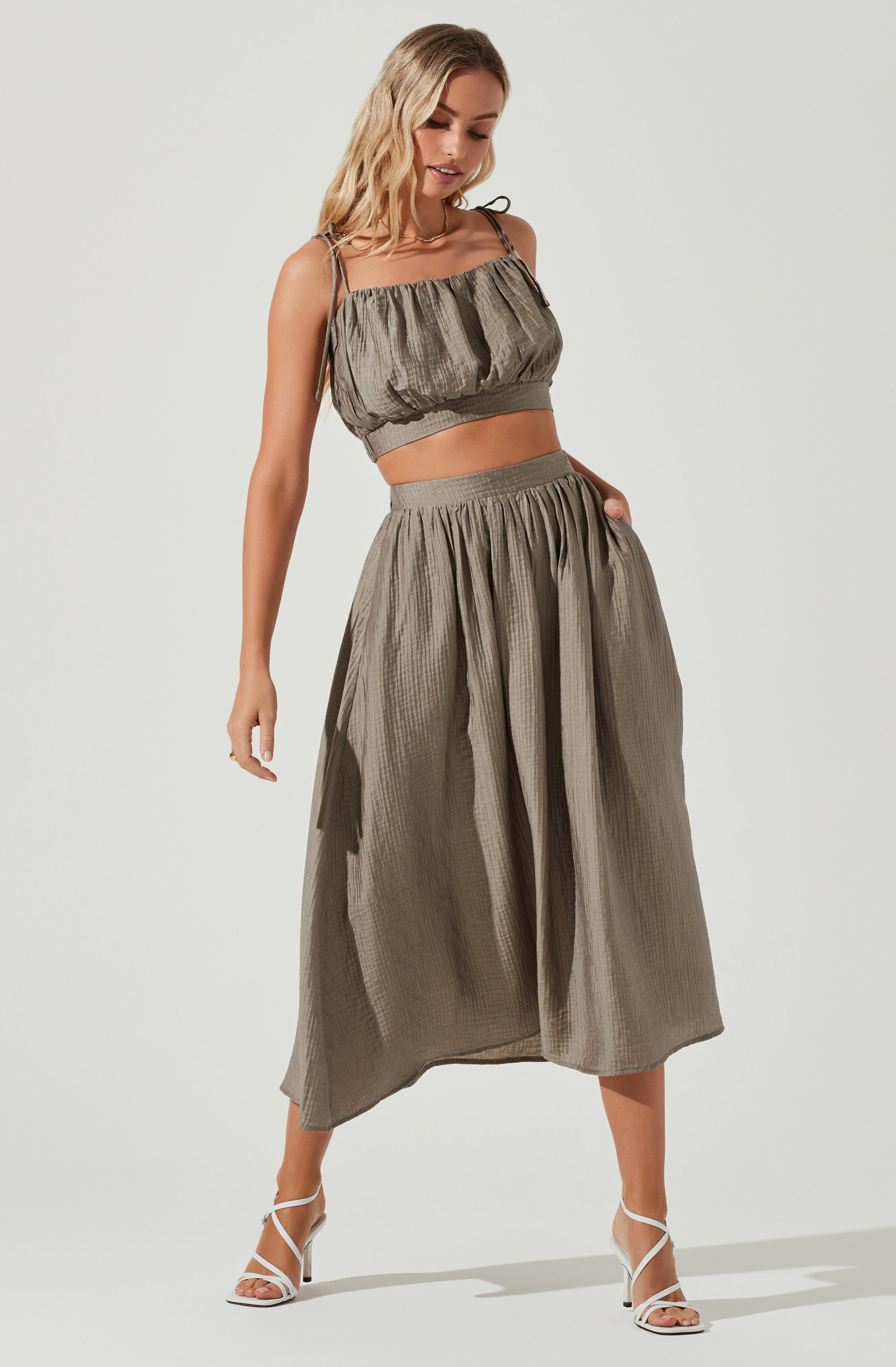 Terra Bella Square Neck Tie Strap Crop Top-Aljck