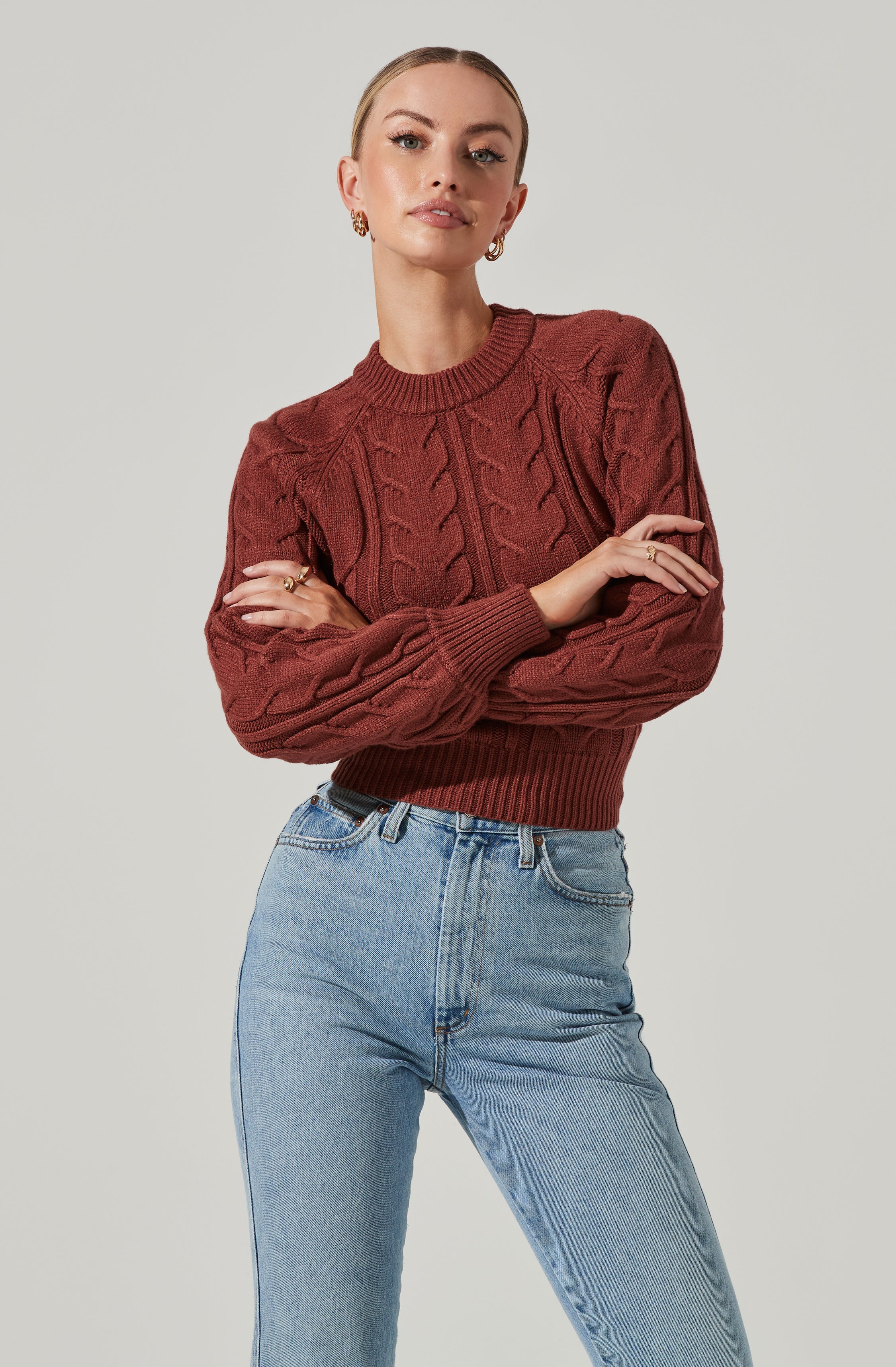 Inez Cable Knit Open Back Sweater-Aljck