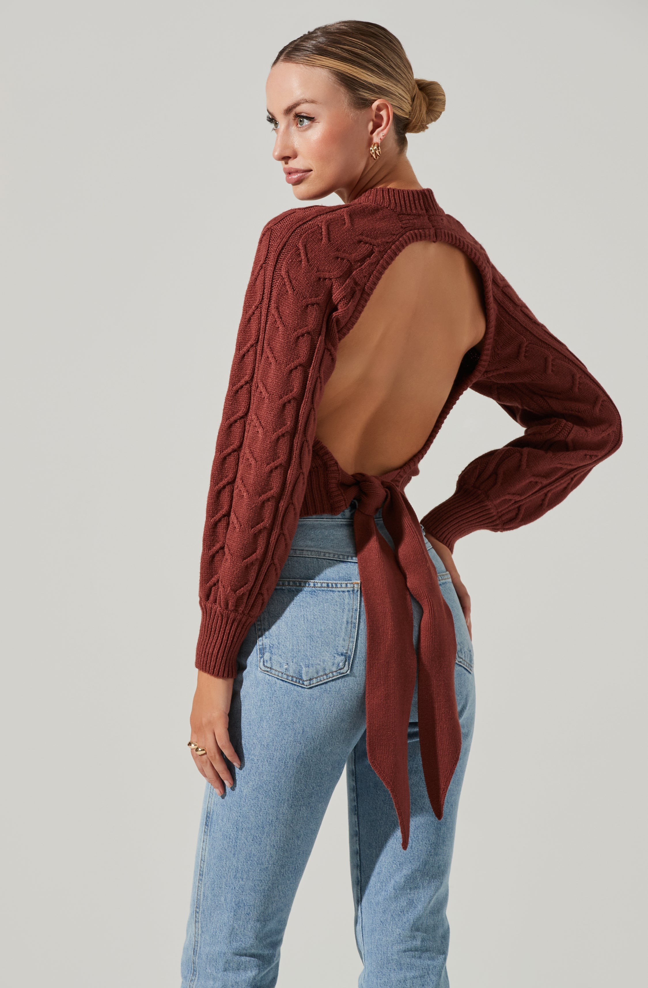Inez Cable Knit Open Back Sweater-Aljck