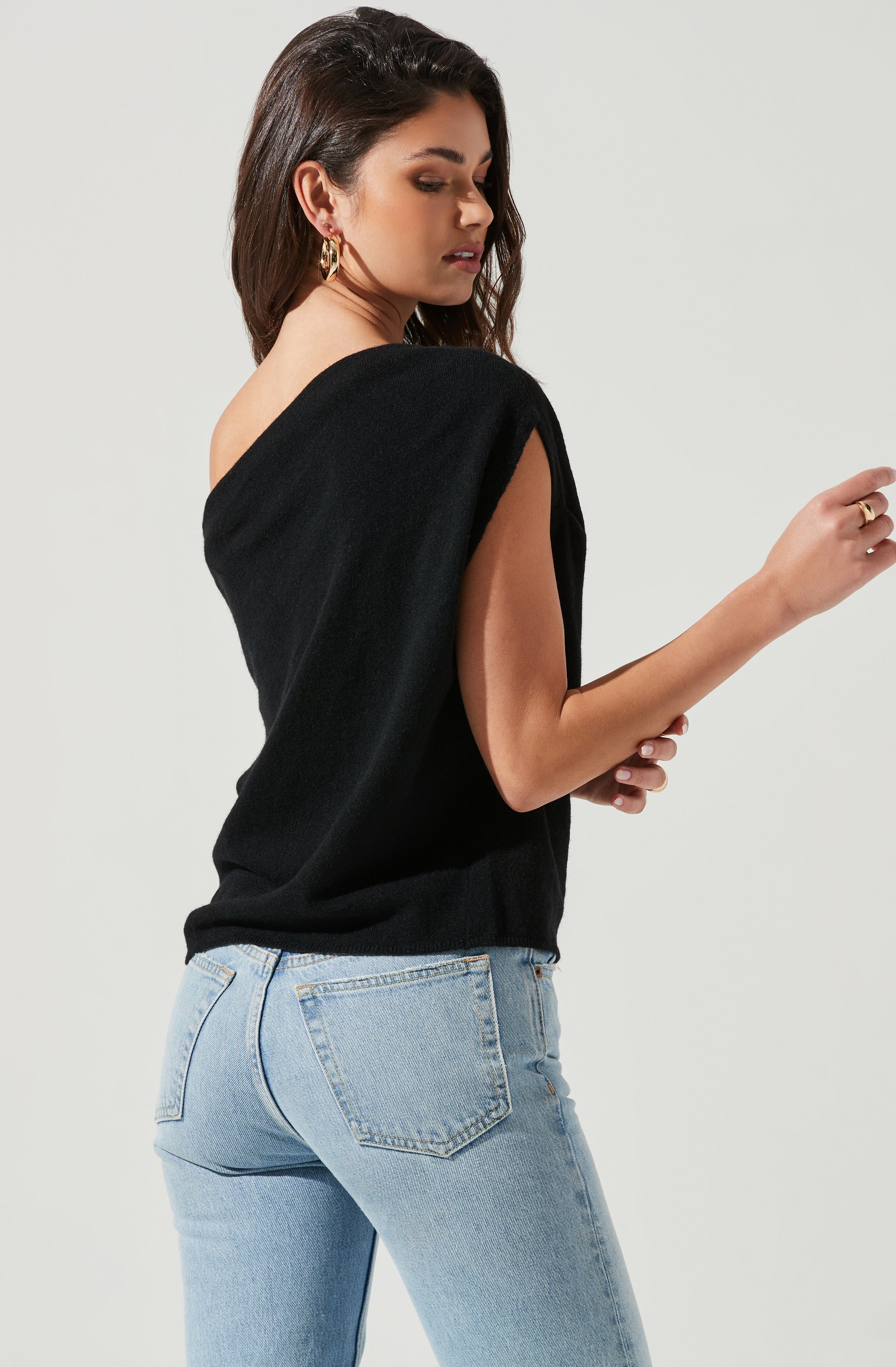 Devin Sleeveless One Shoulder Sweater-Aljck