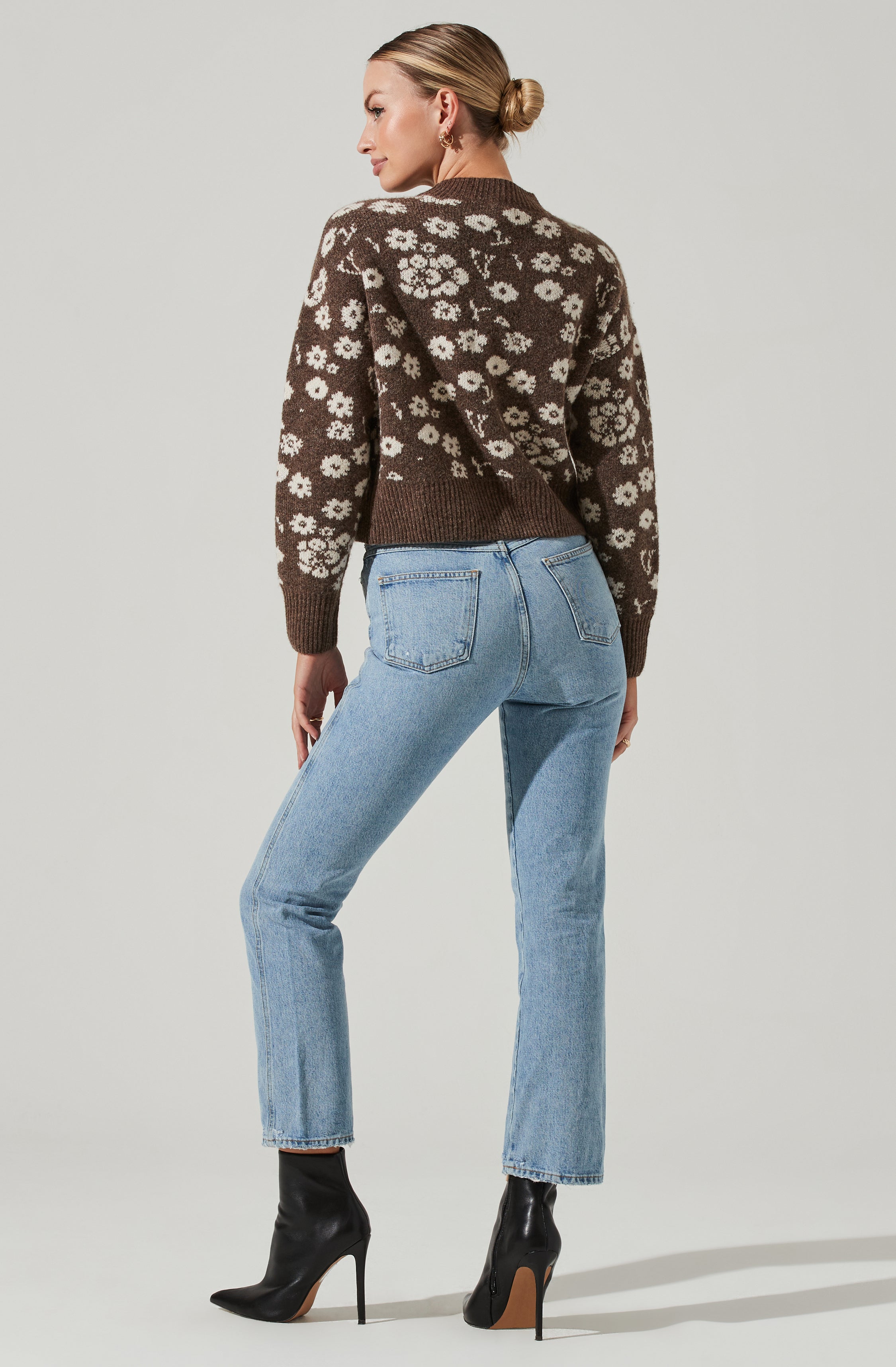 Saira Floral Sweater-Aljck