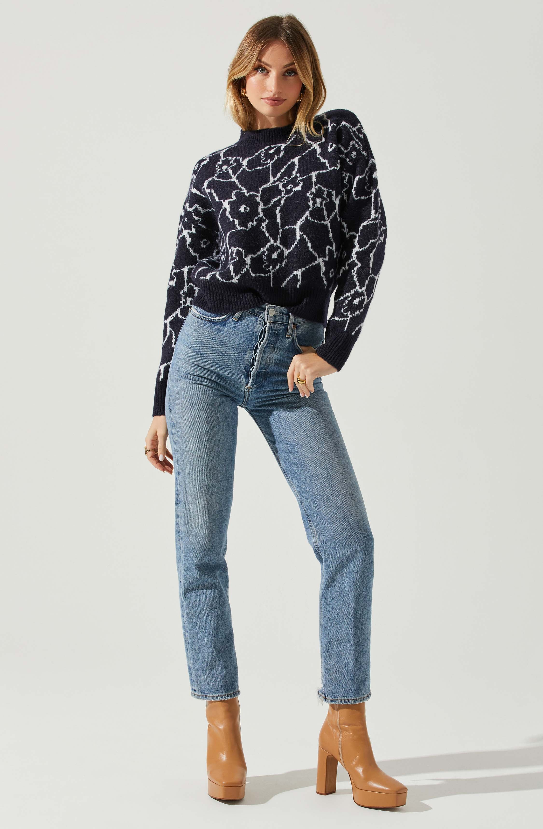 Saira Abstract Floral Sweater-Aljck