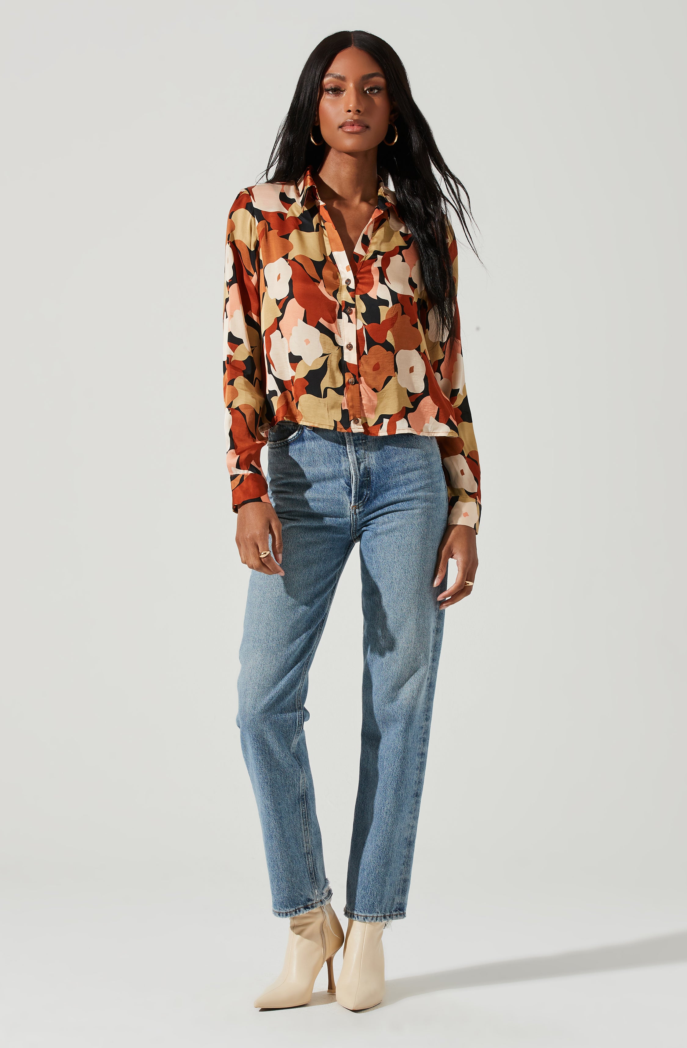 Yesenia Abstract Print Button Down Top-Aljck