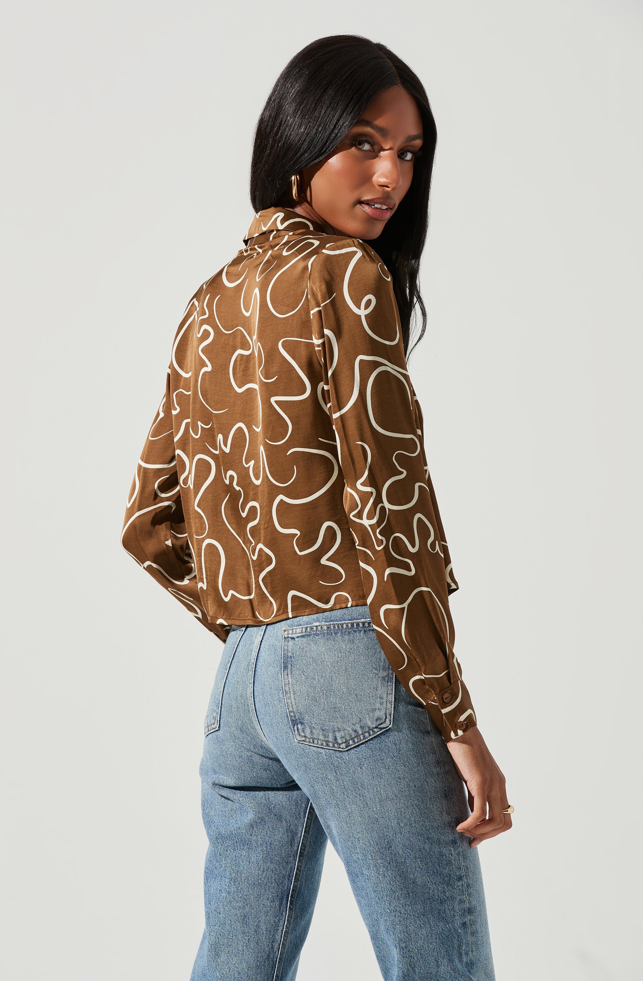 Yesenia Abstract Print Button Down Top-Aljck