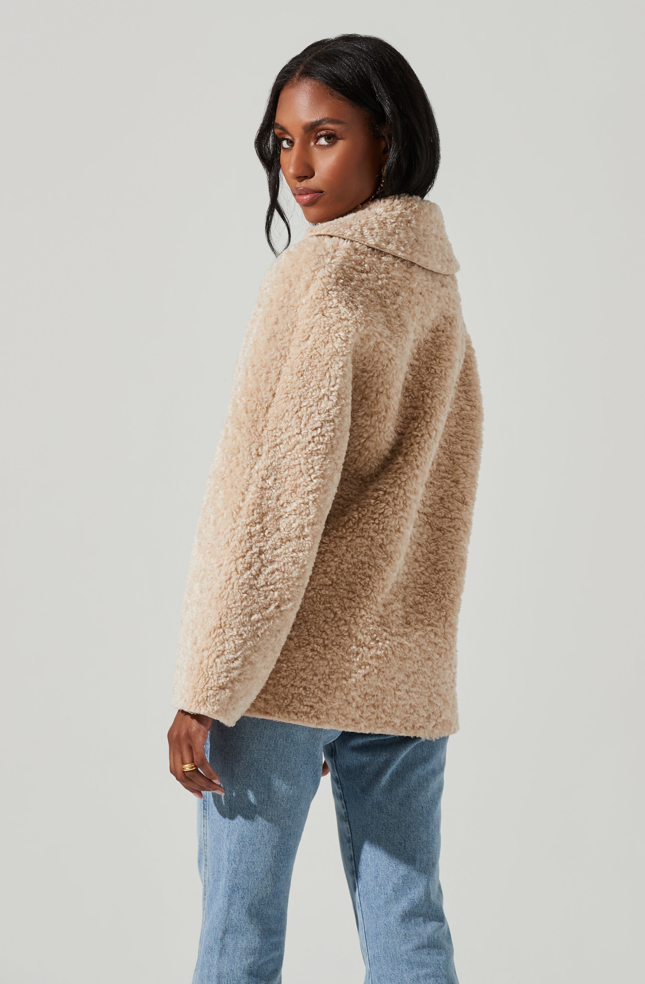 Willow Faux Shearling Coat-Aljck