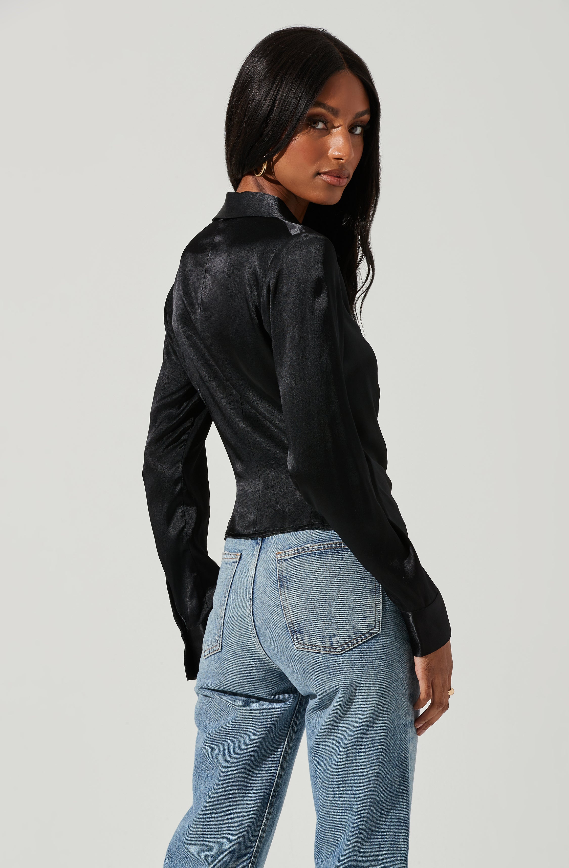 Shannon Satin Ruched Long Sleeve Top-Aljck