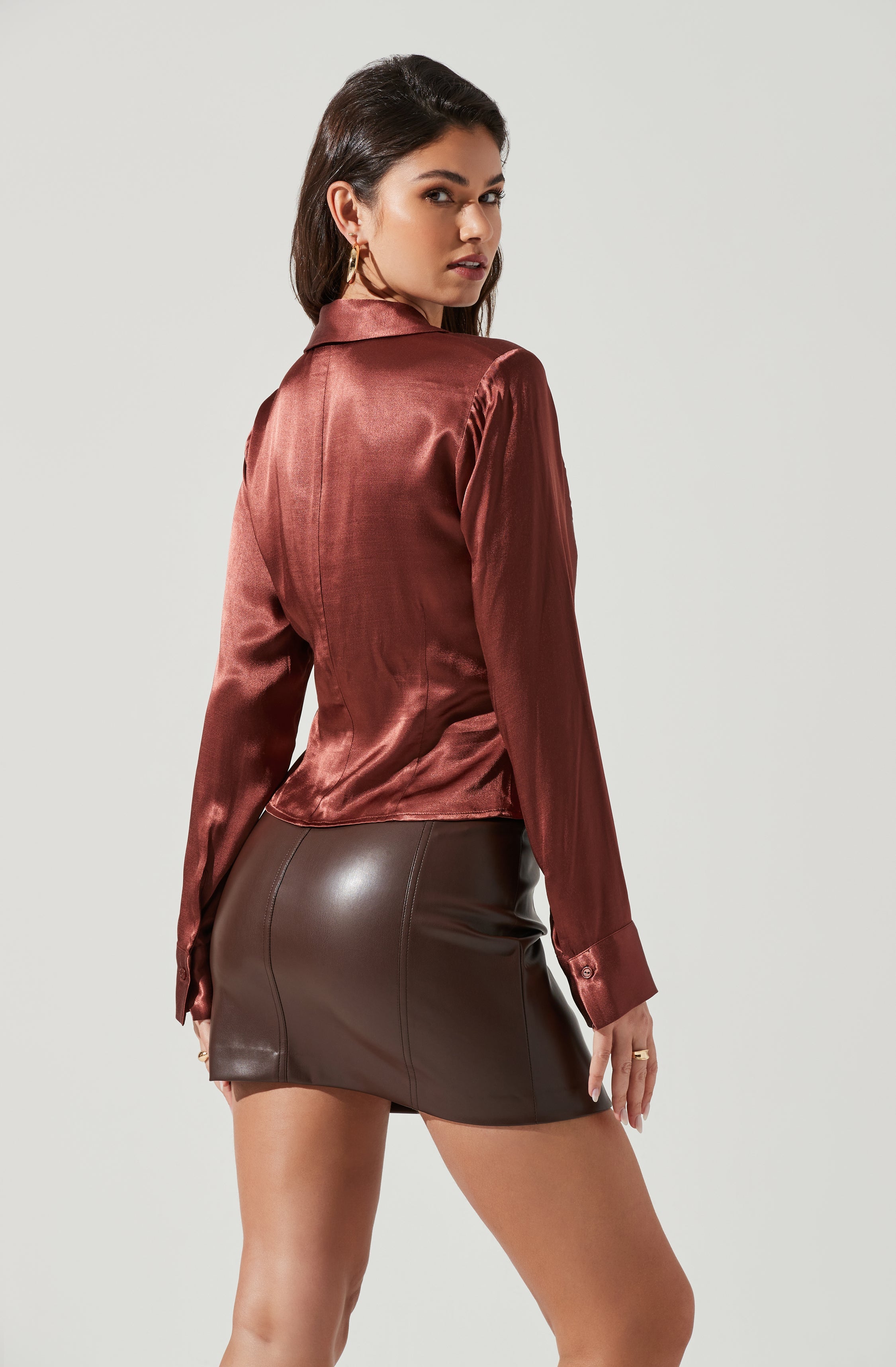 Shannon Satin Ruched Long Sleeve Top-Aljck
