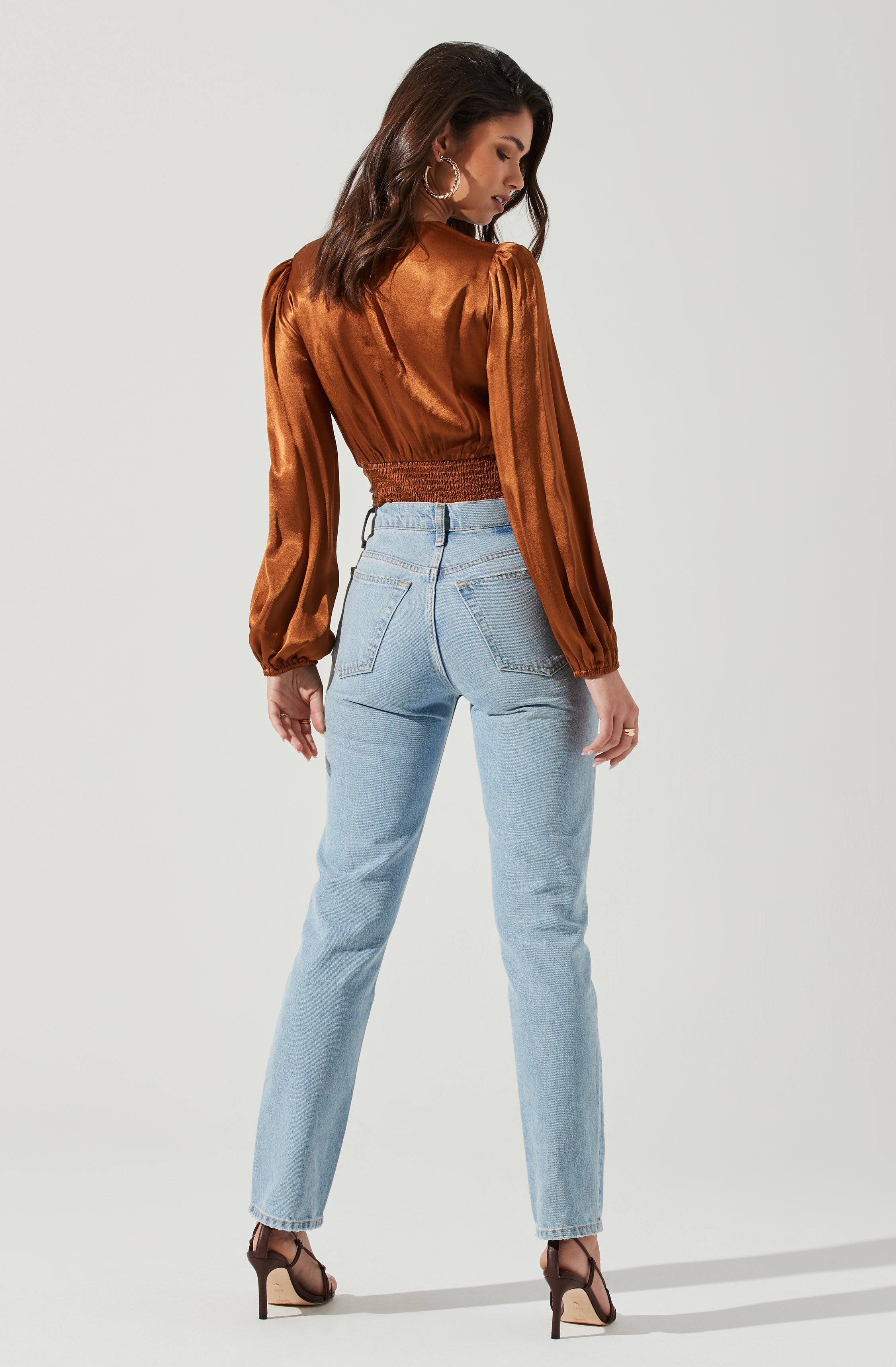 Nix Twist Front Long Sleeve Top-Aljck