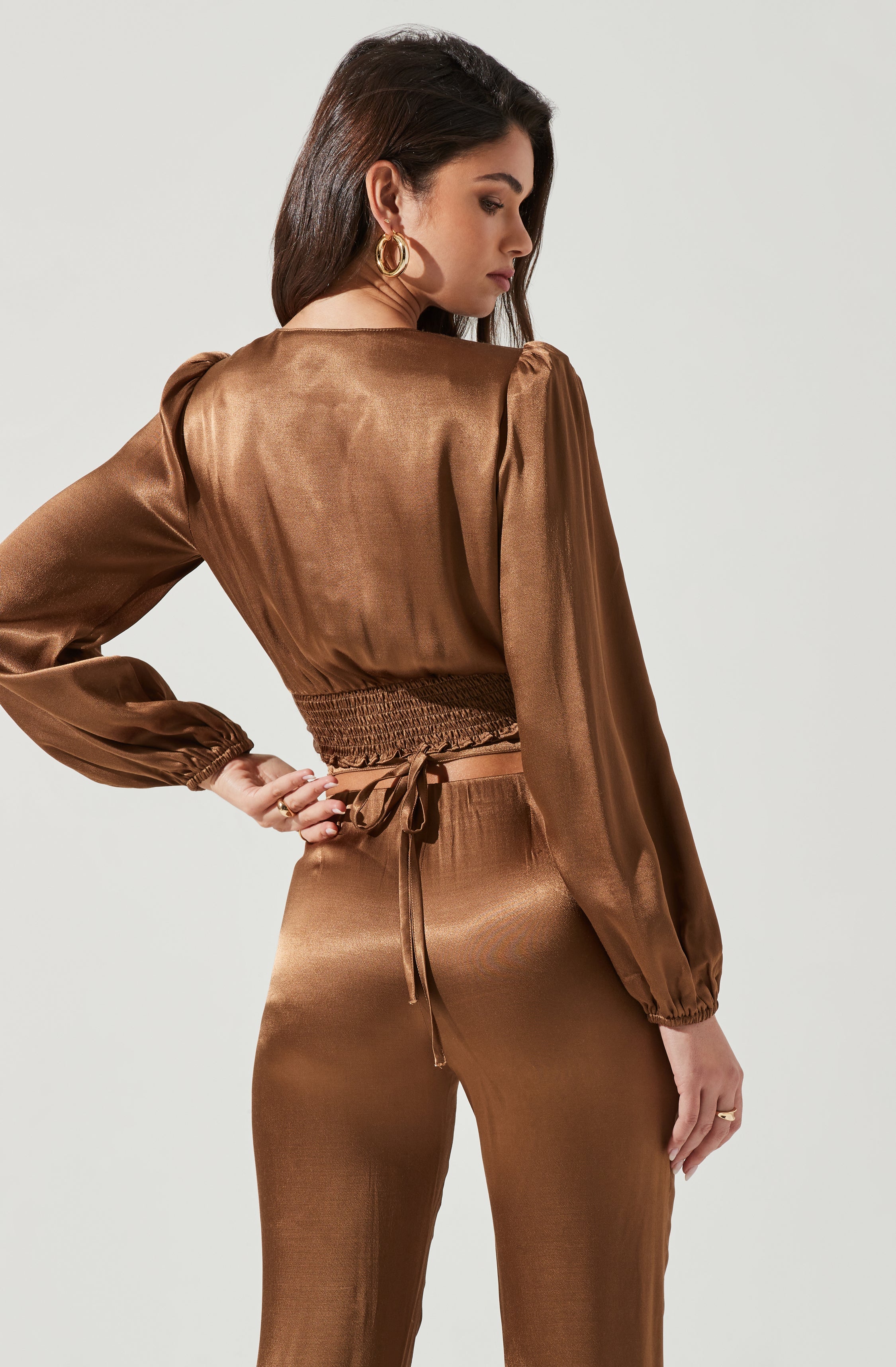 Nix Twist Front Long Sleeve Top-Aljck