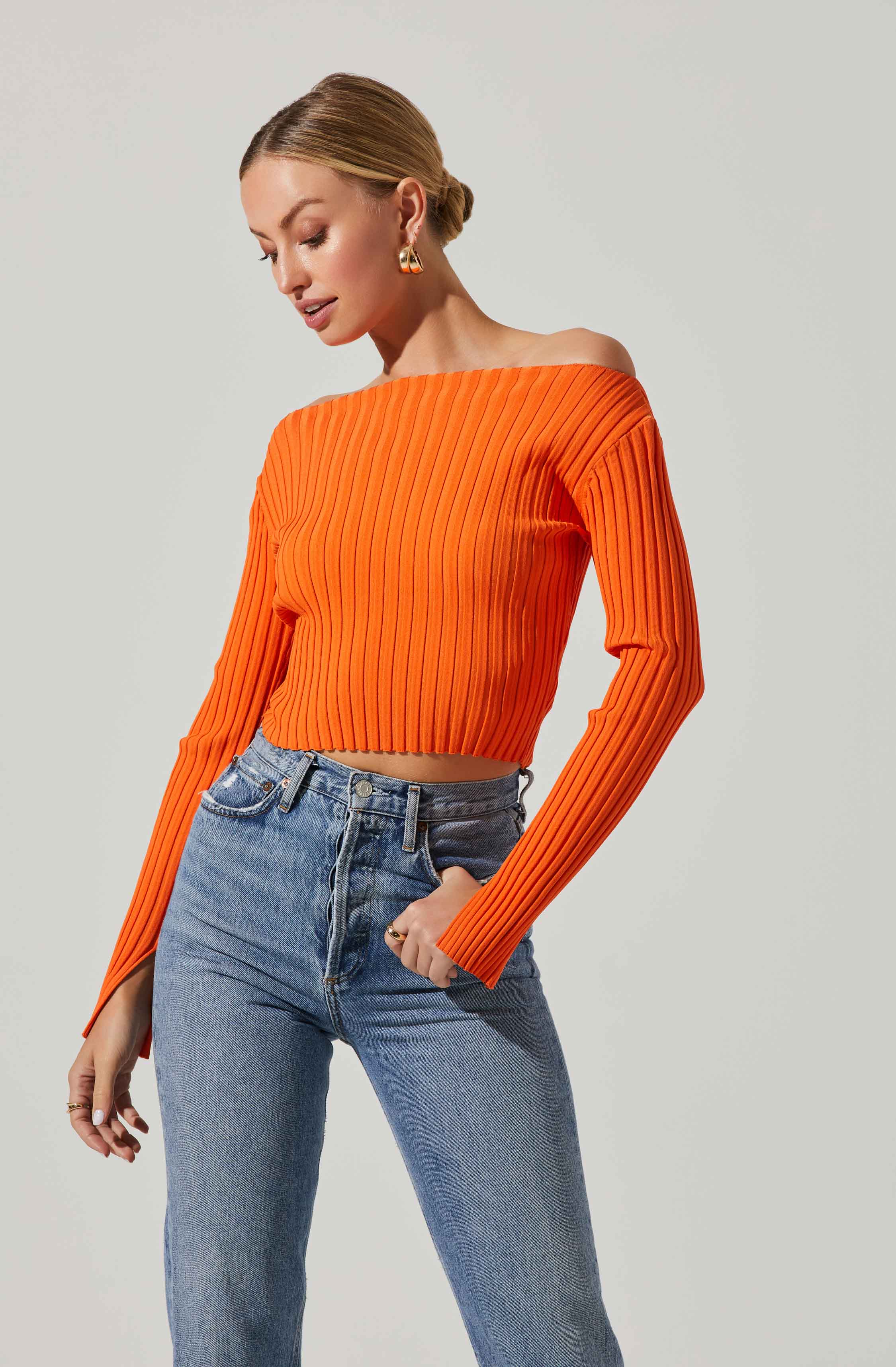 Alessandra Ribbed Off Shoulder Sweater-Aljck