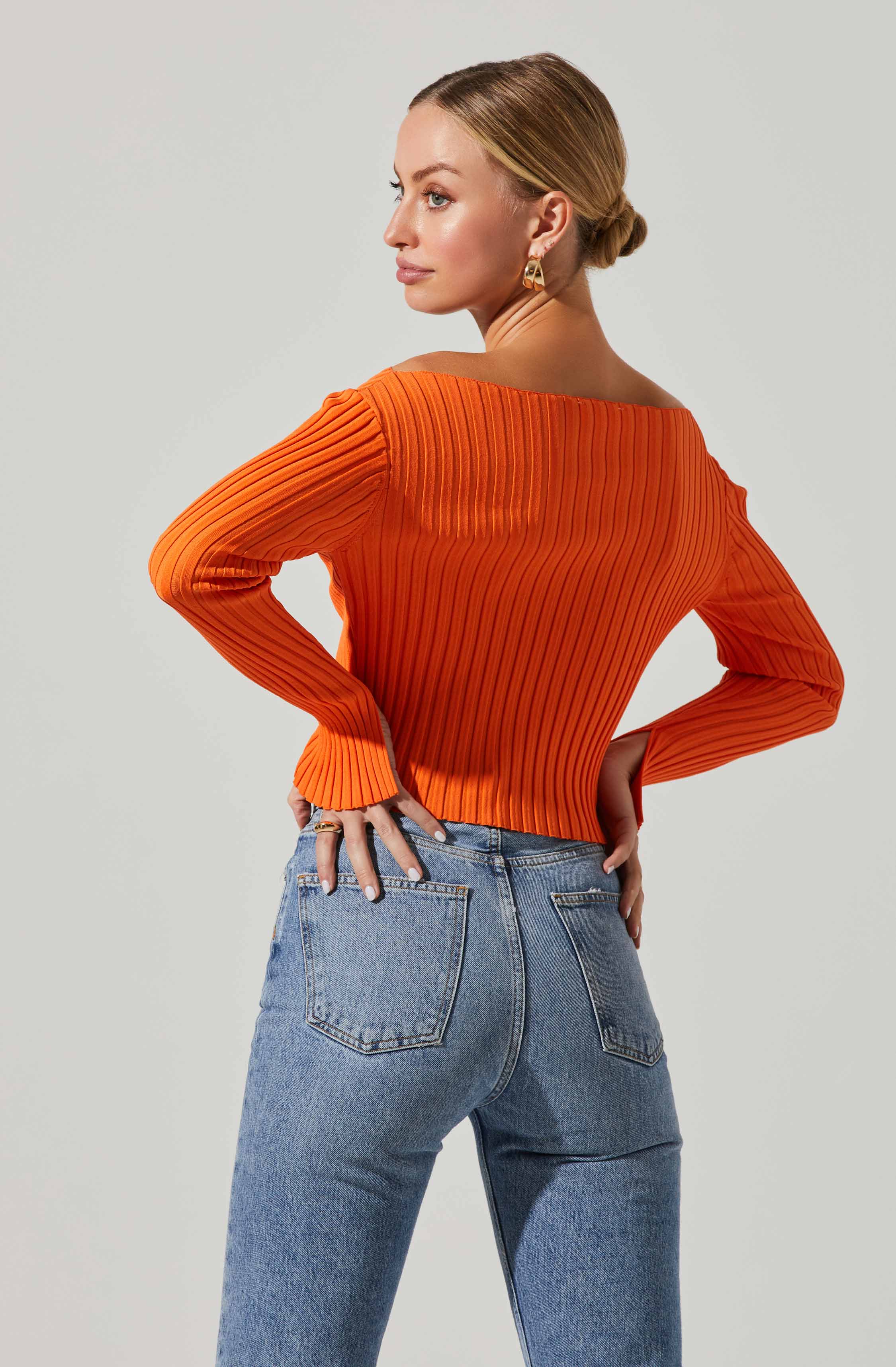 Alessandra Ribbed Off Shoulder Sweater-Aljck