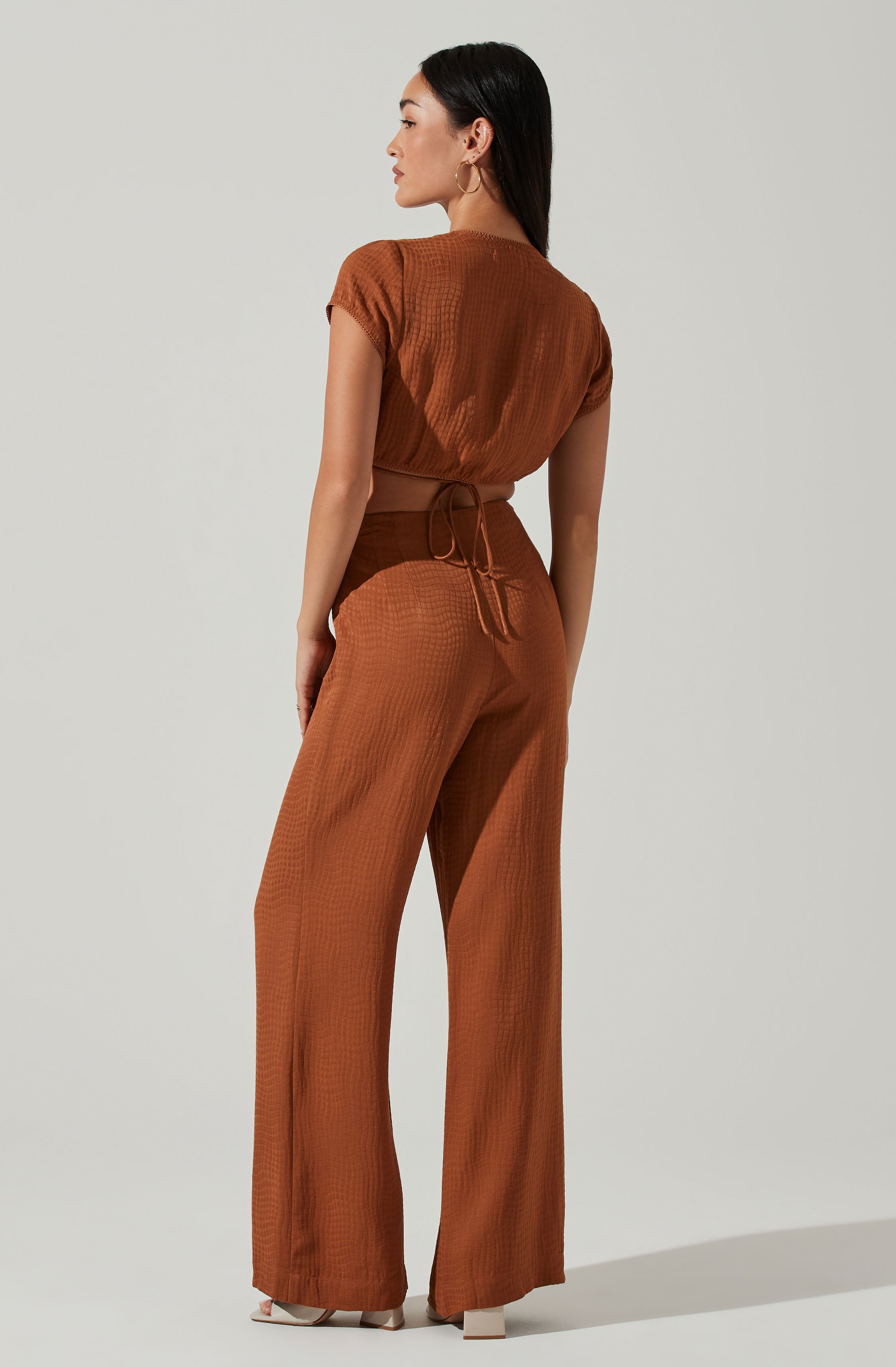 Sayla V-Neck Top-Aljck