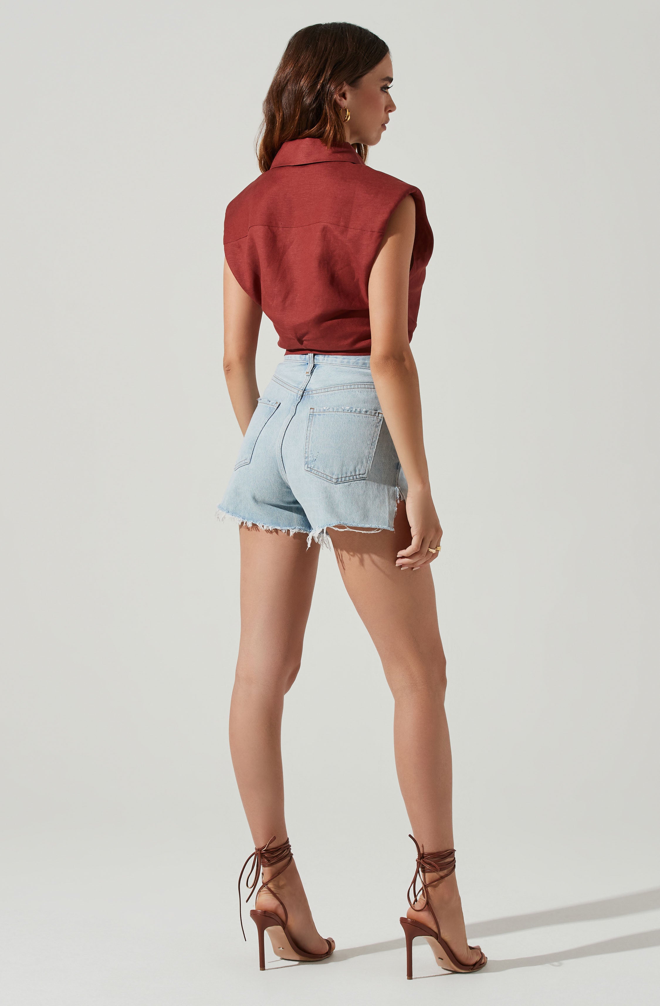 Kathlynn Front Twist Collared Top-Aljck