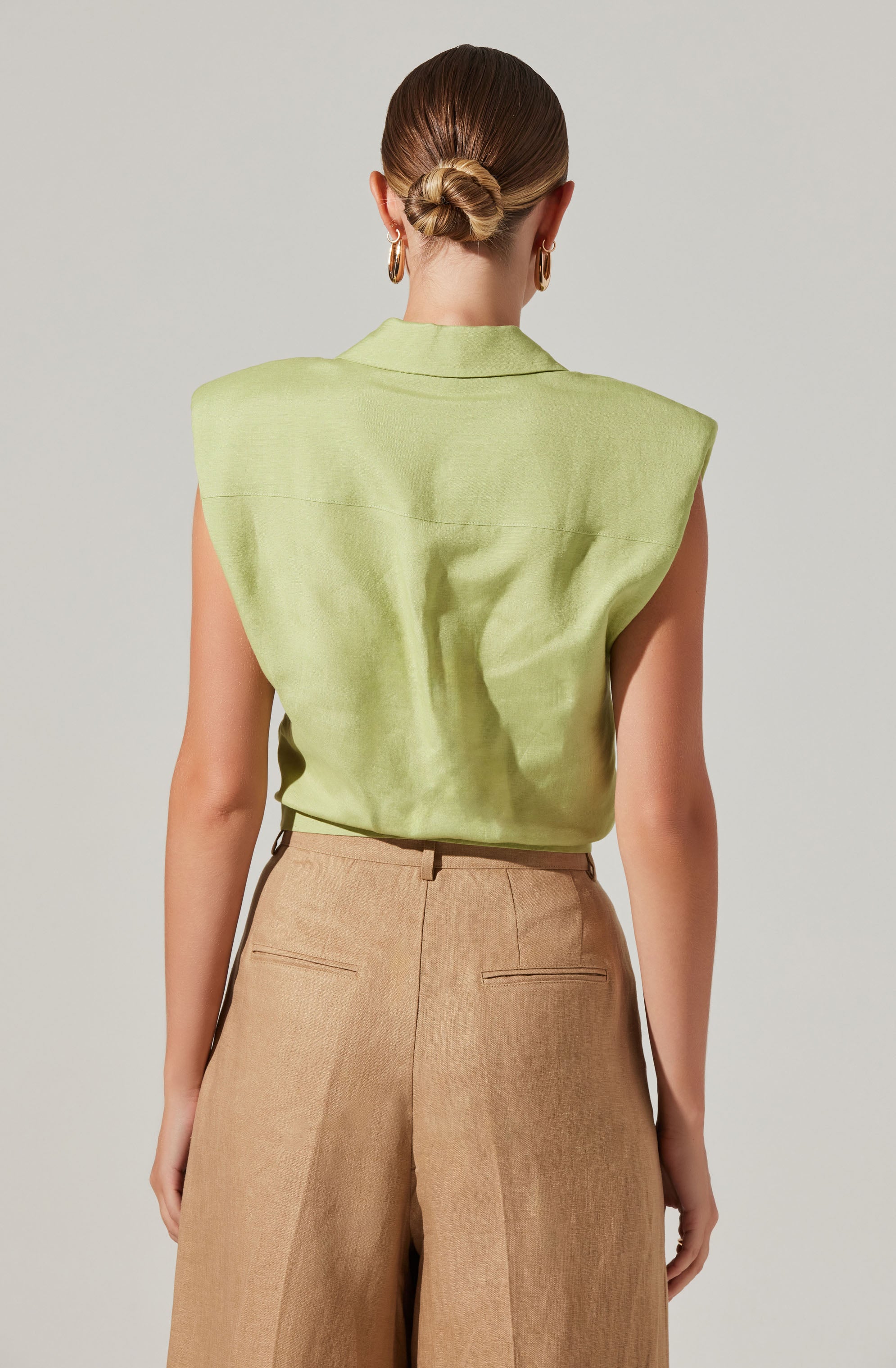 Kathlynn Front Twist Collared Top-Aljck