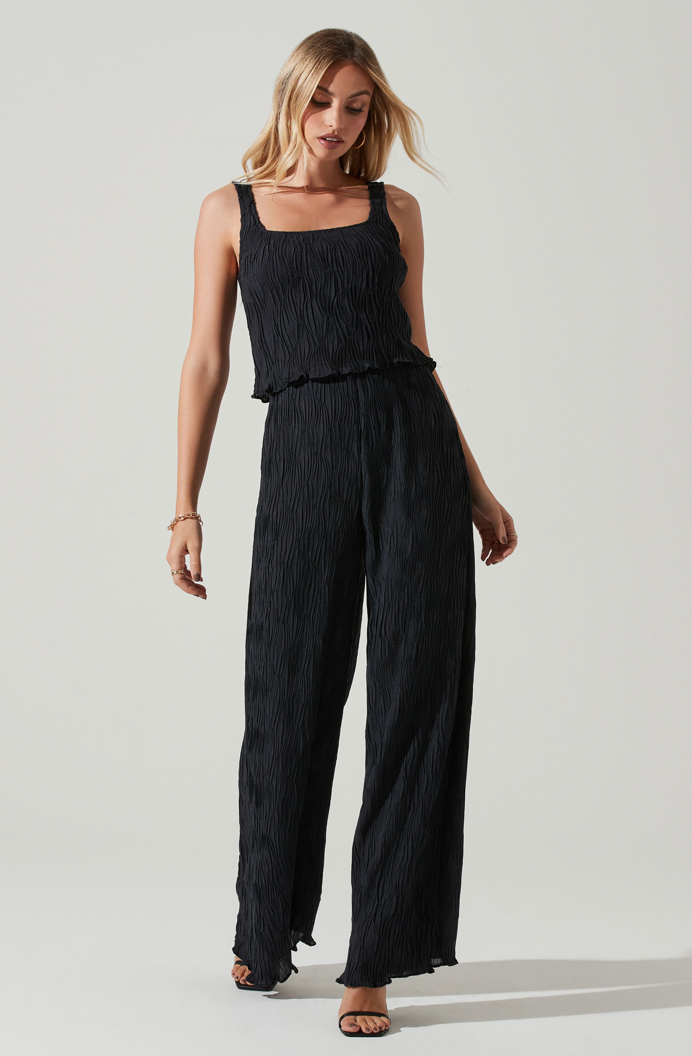 Janesa Sleeveless Top-Aljck