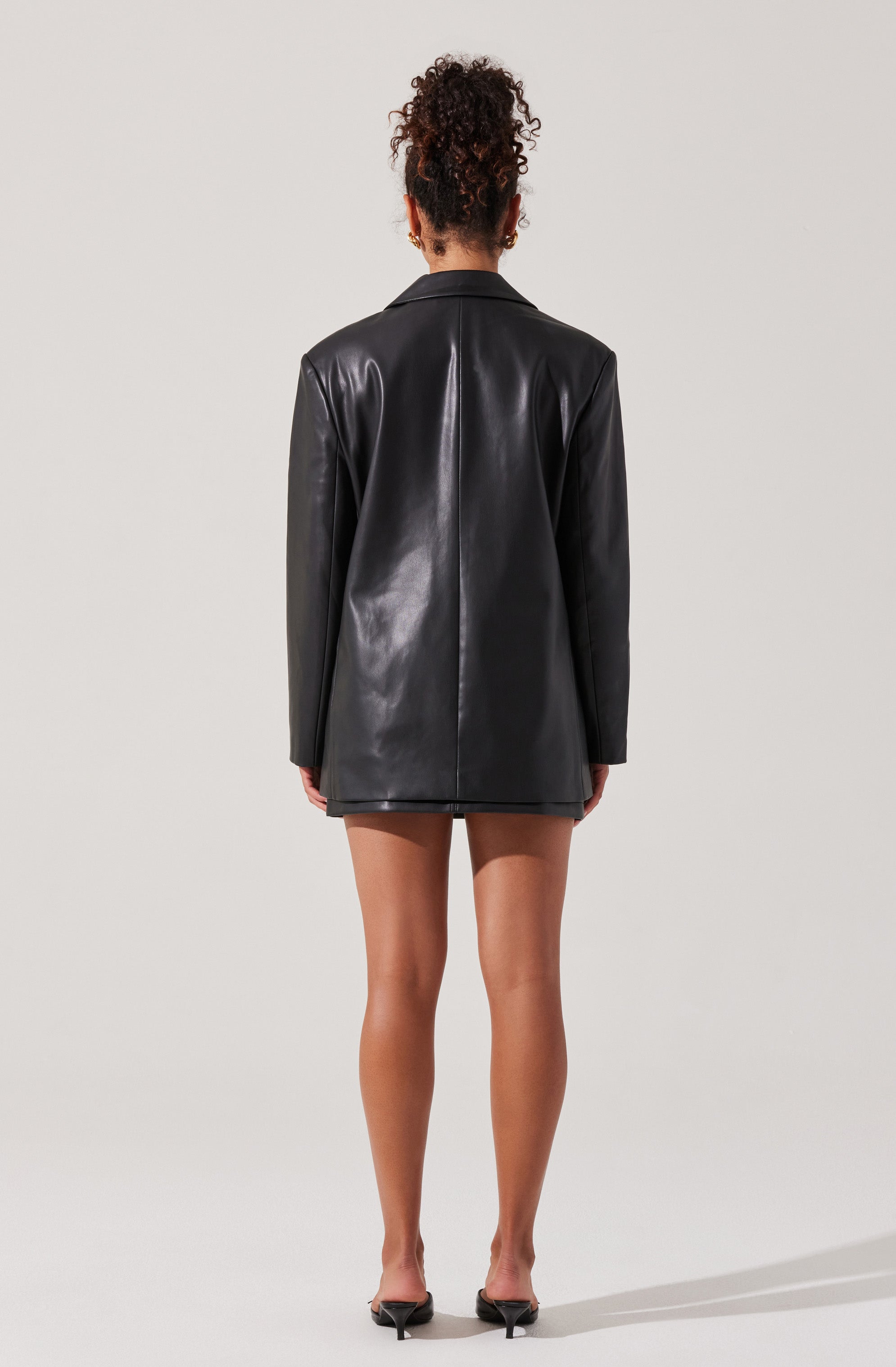 Ezra Faux Leather Oversized Blazer-Aljck