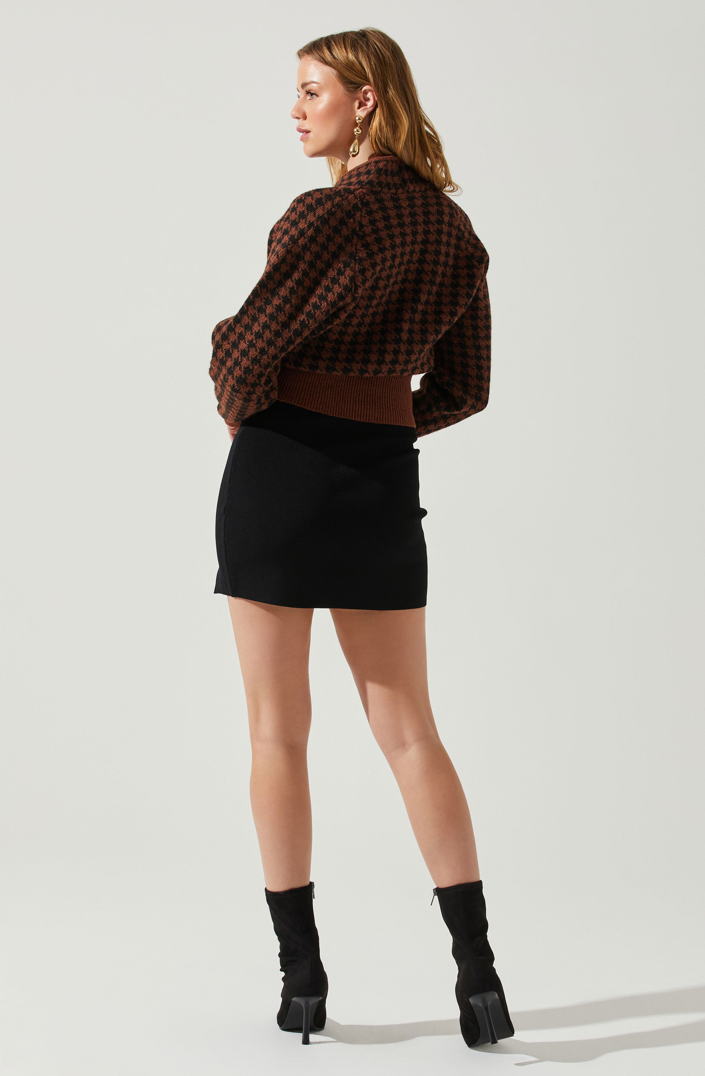 Ruby Houndstooth Cardigan-Aljck