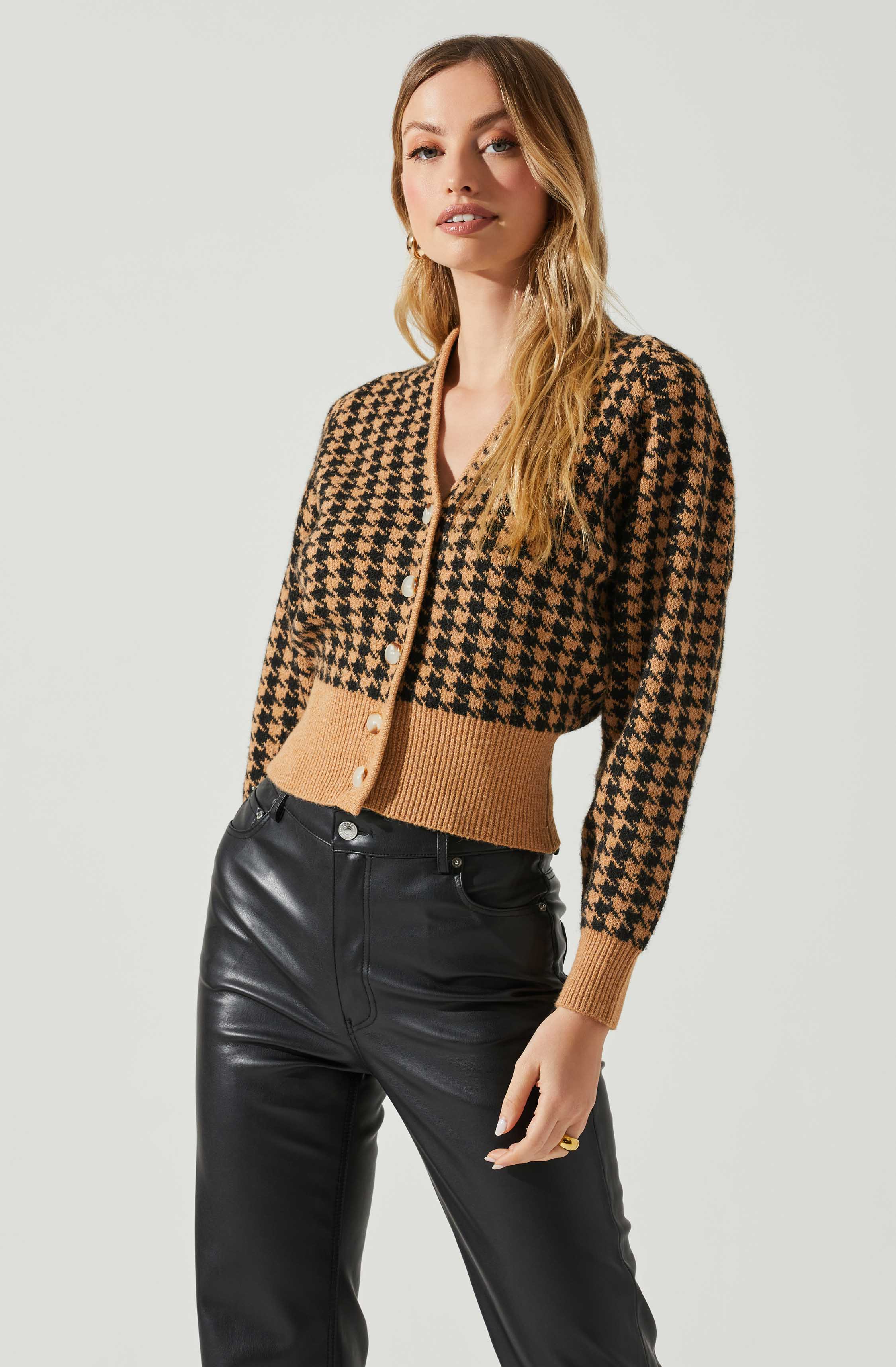 Ruby Houndstooth Cardigan-Aljck