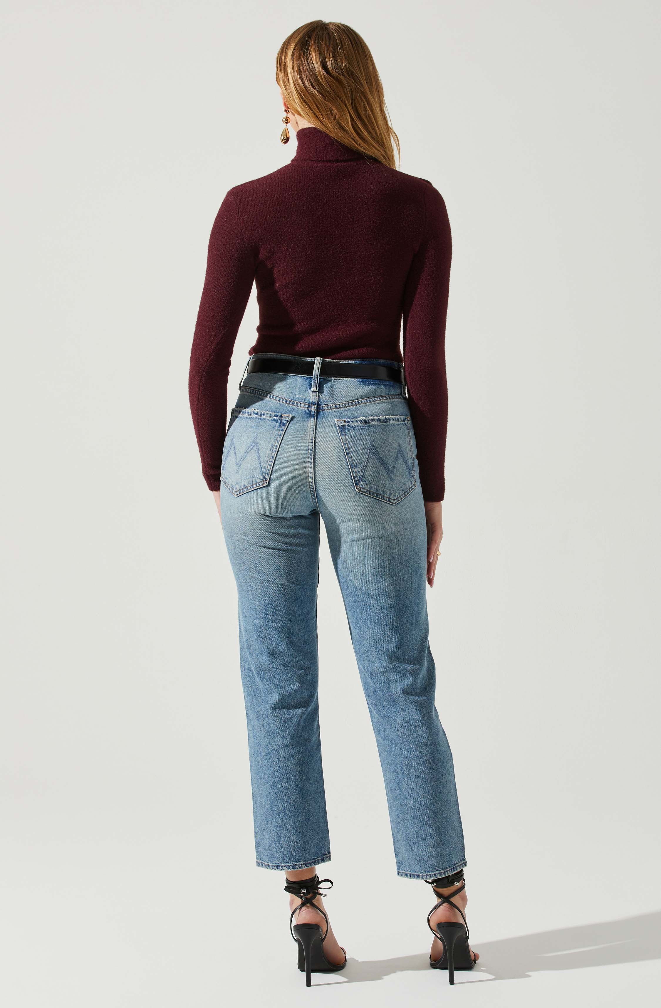 Izabella Turtleneck Cutout Sweater-Aljck