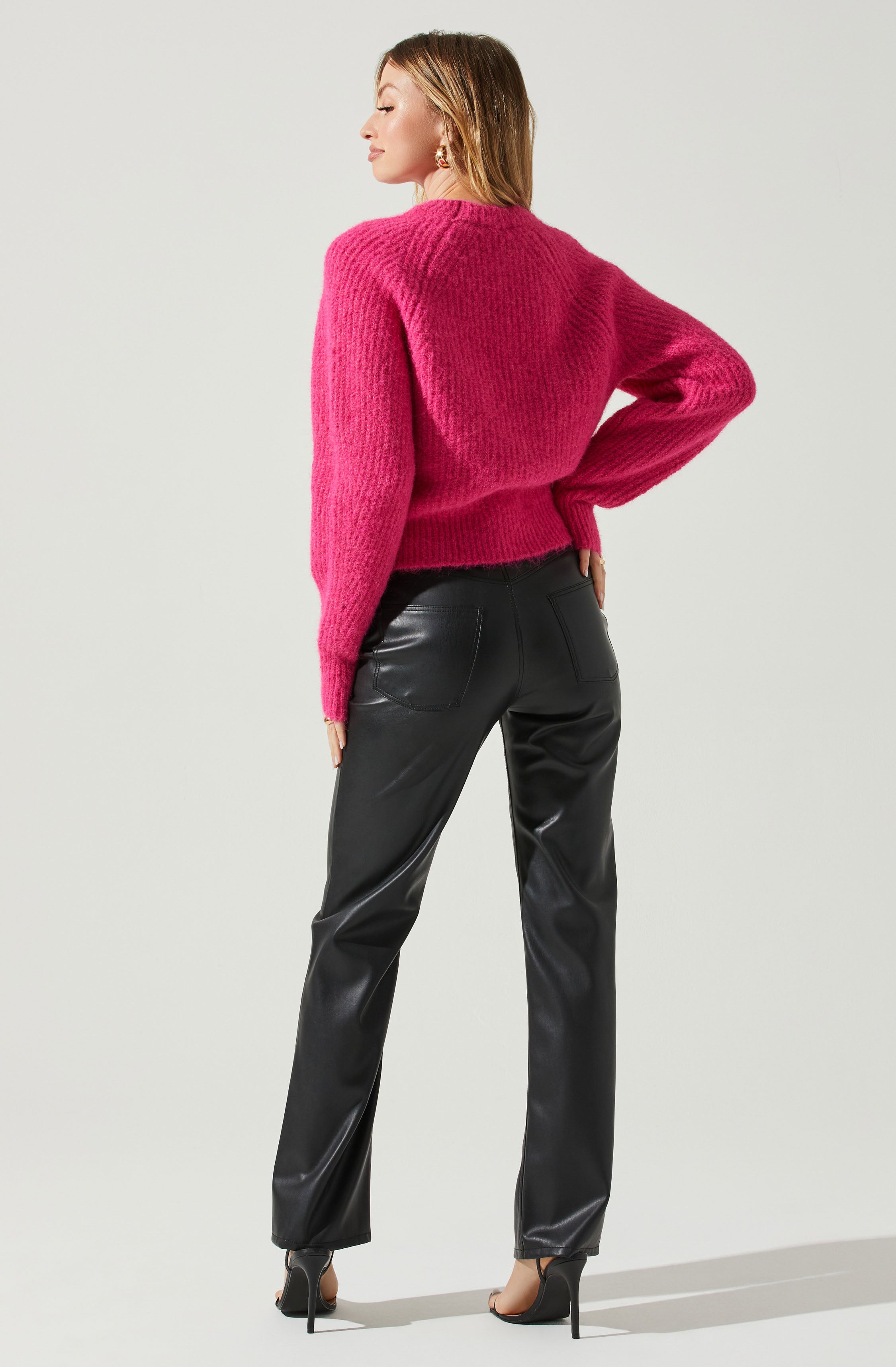 Kris Cutout Sweater-Aljck