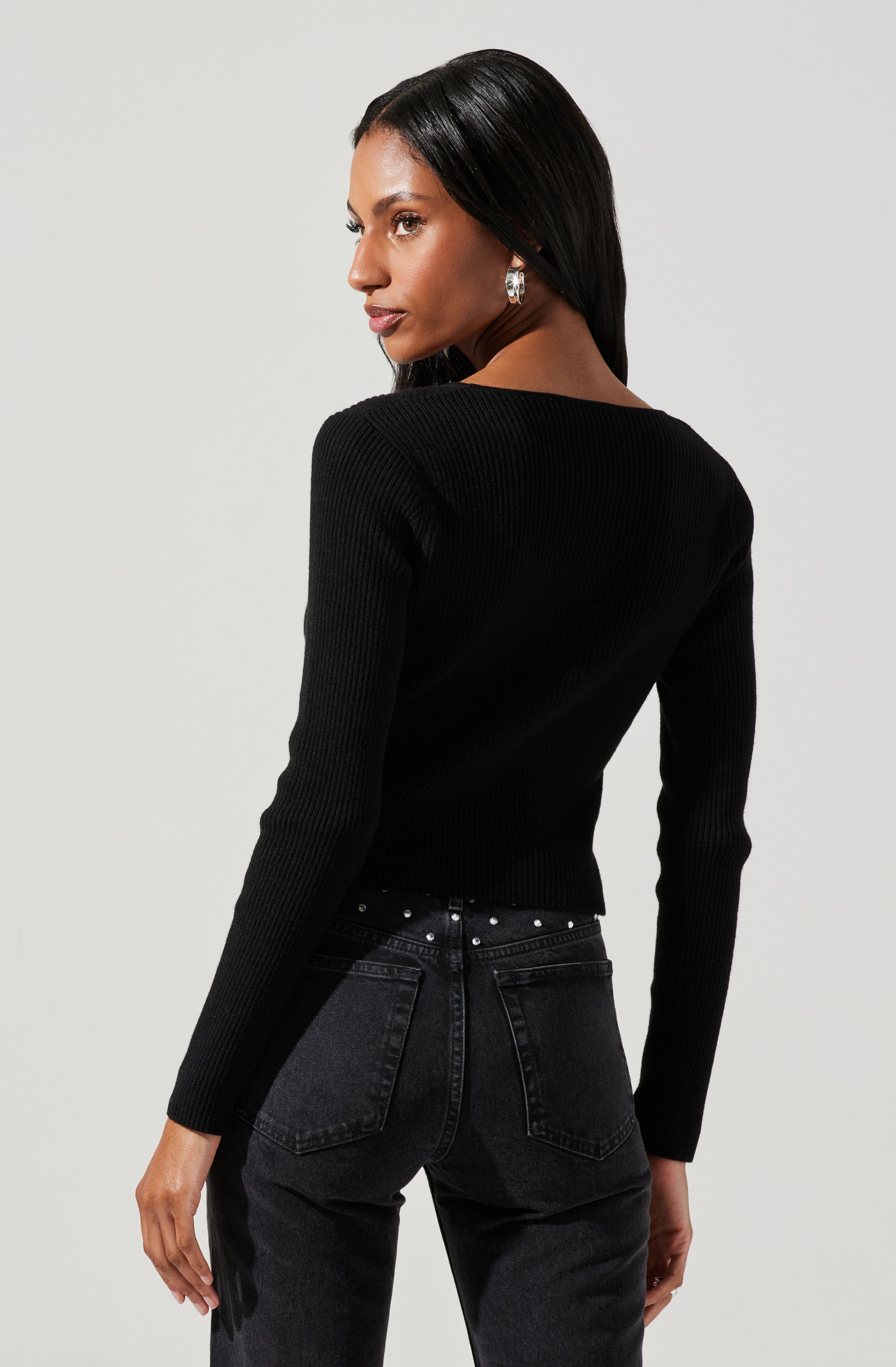 Rylee Twist Front Cutout Sweater-Aljck