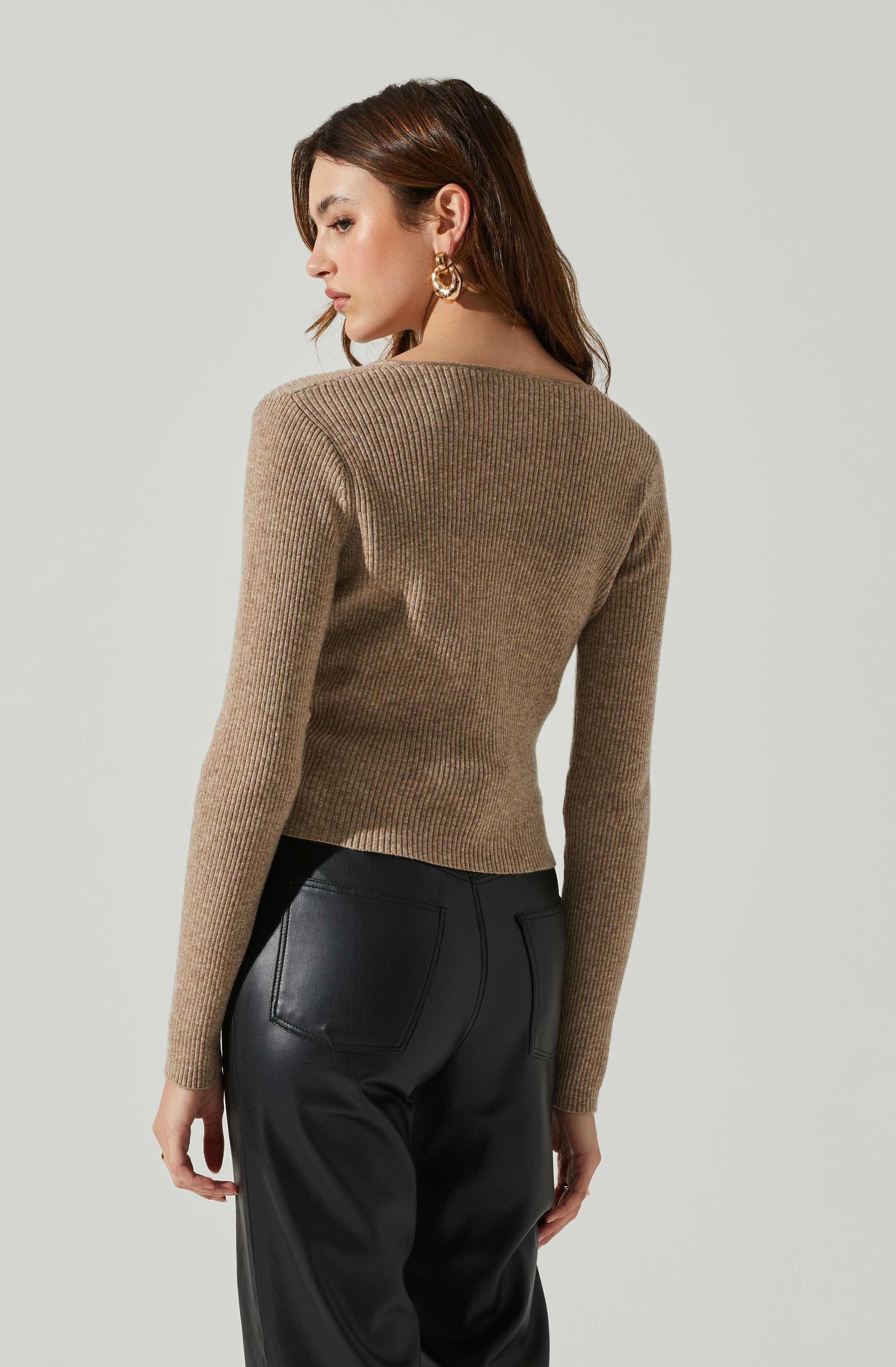 Rylee Twist Front Cutout Sweater-Aljck