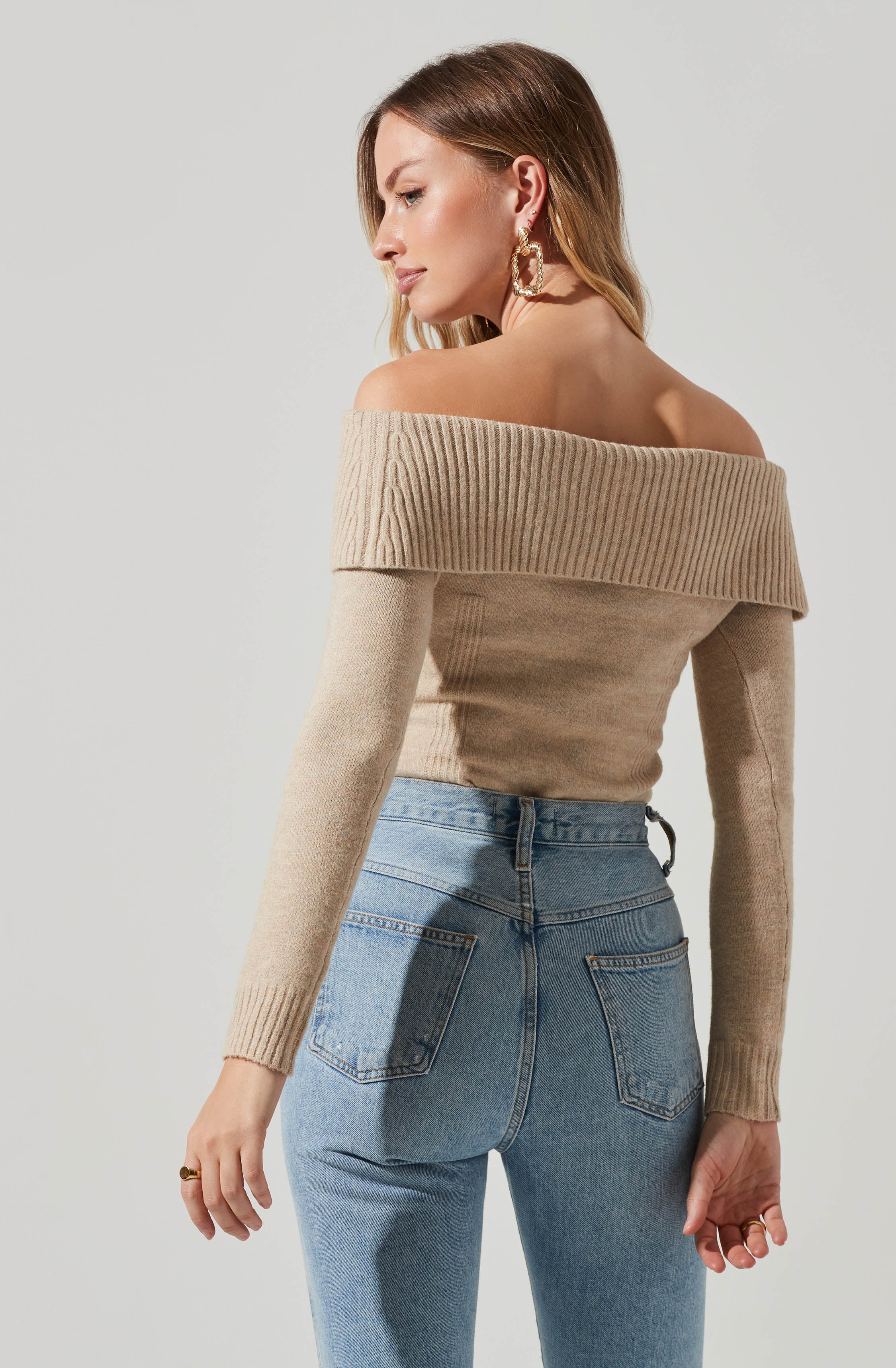 Zella Off Shoulder Chain Detail Sweater-Aljck