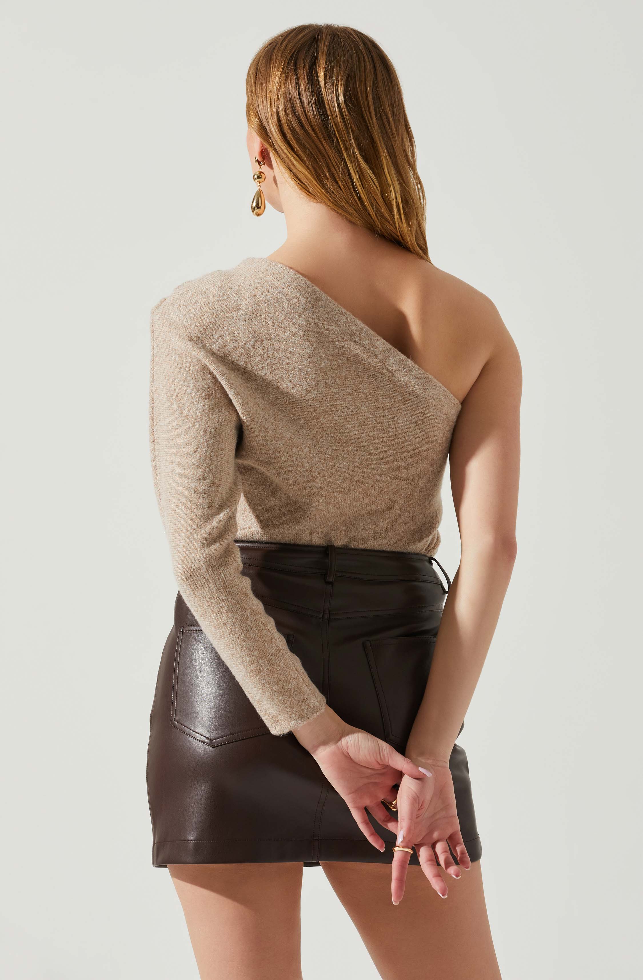 Cosima One Sleeve Sweater-Aljck